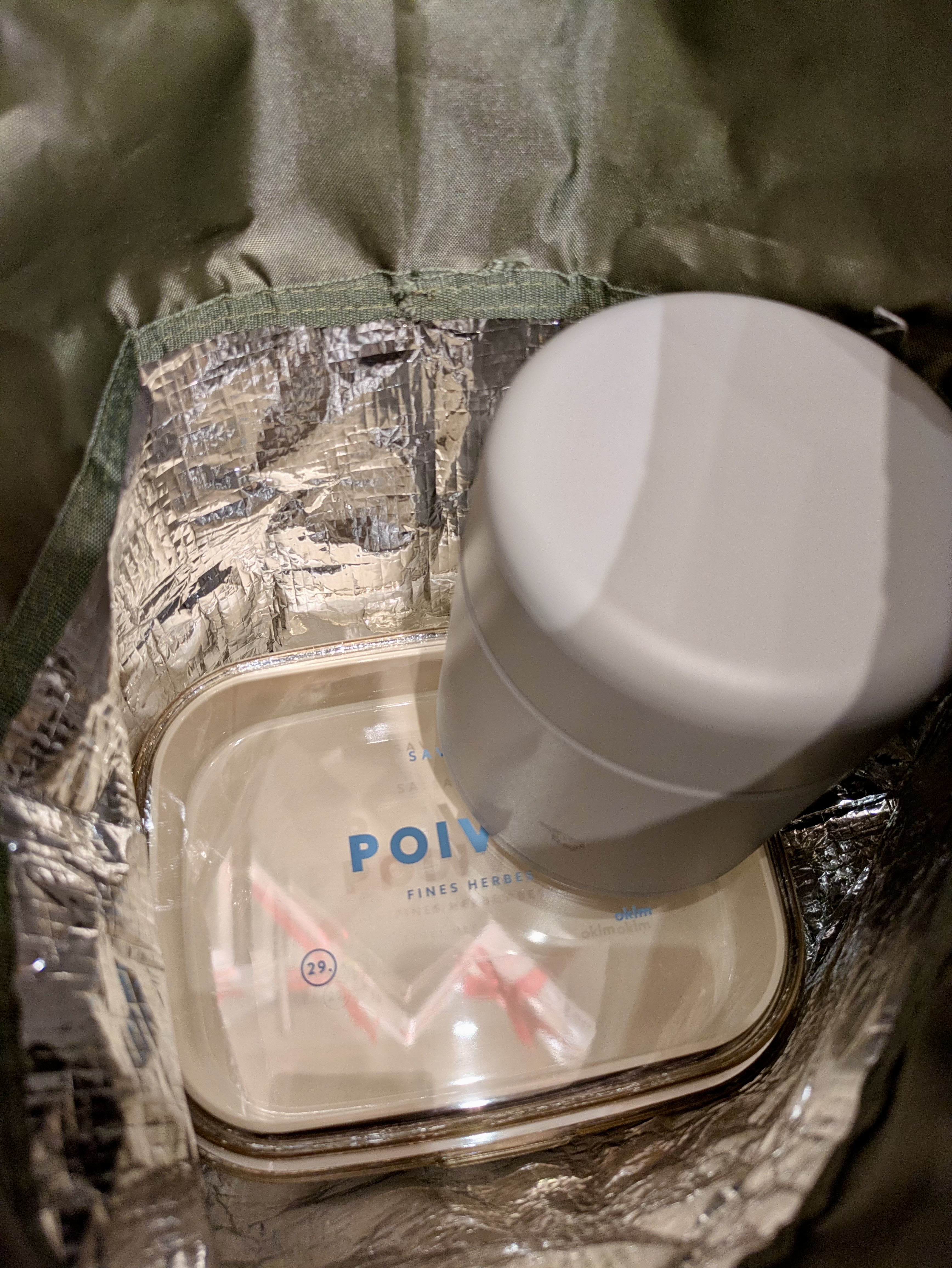n.さんの「212 KITCHEN STORE｜COOLBAG BOTTLE GY」を使ったコーディネート