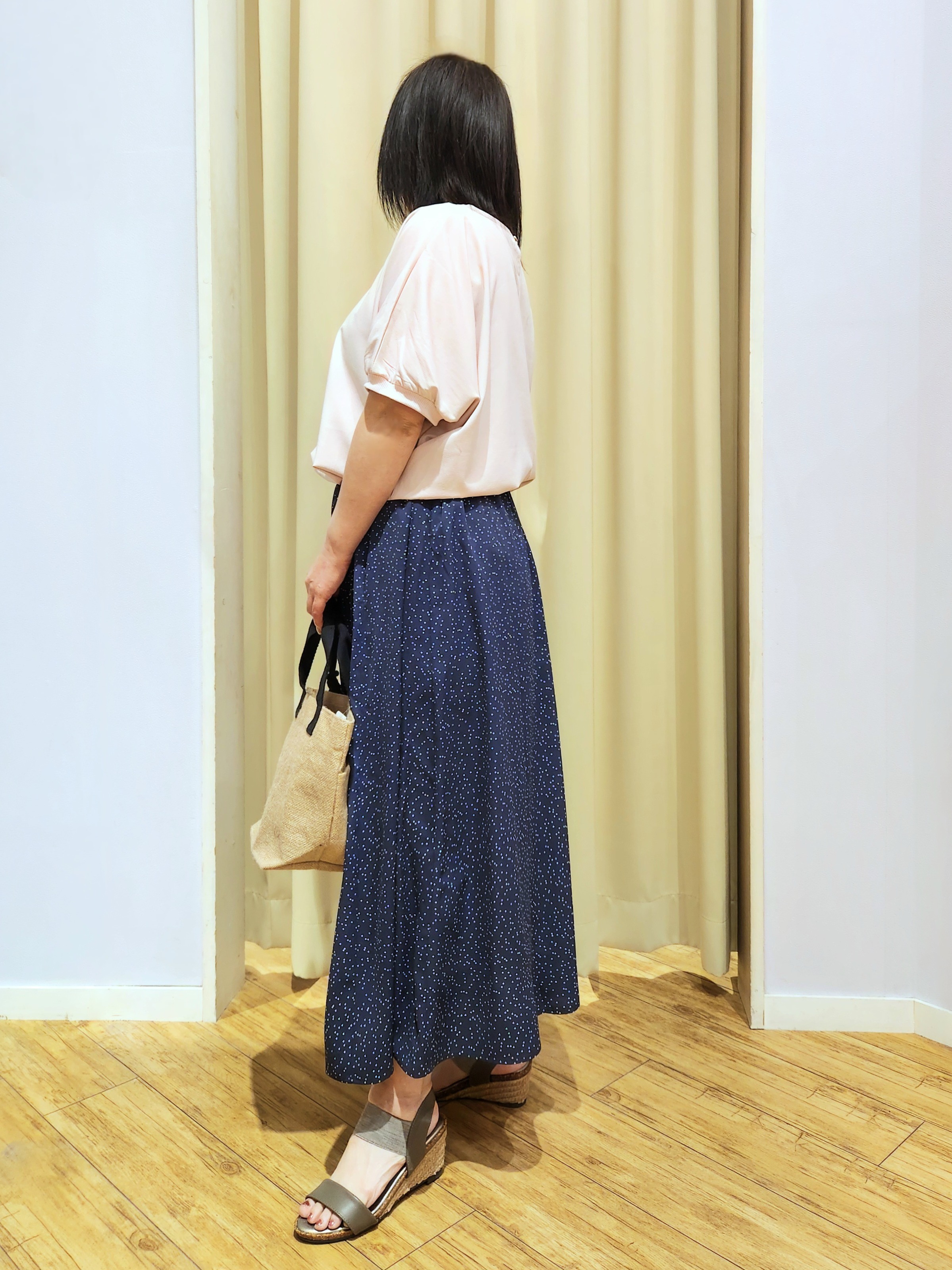 くまさんの「SHOO･LA･RUE｜【ひんやり/洗濯後しわになりにくい】インせず着られる さらっとタッチのドルマンブラウス」を使ったコーディネート