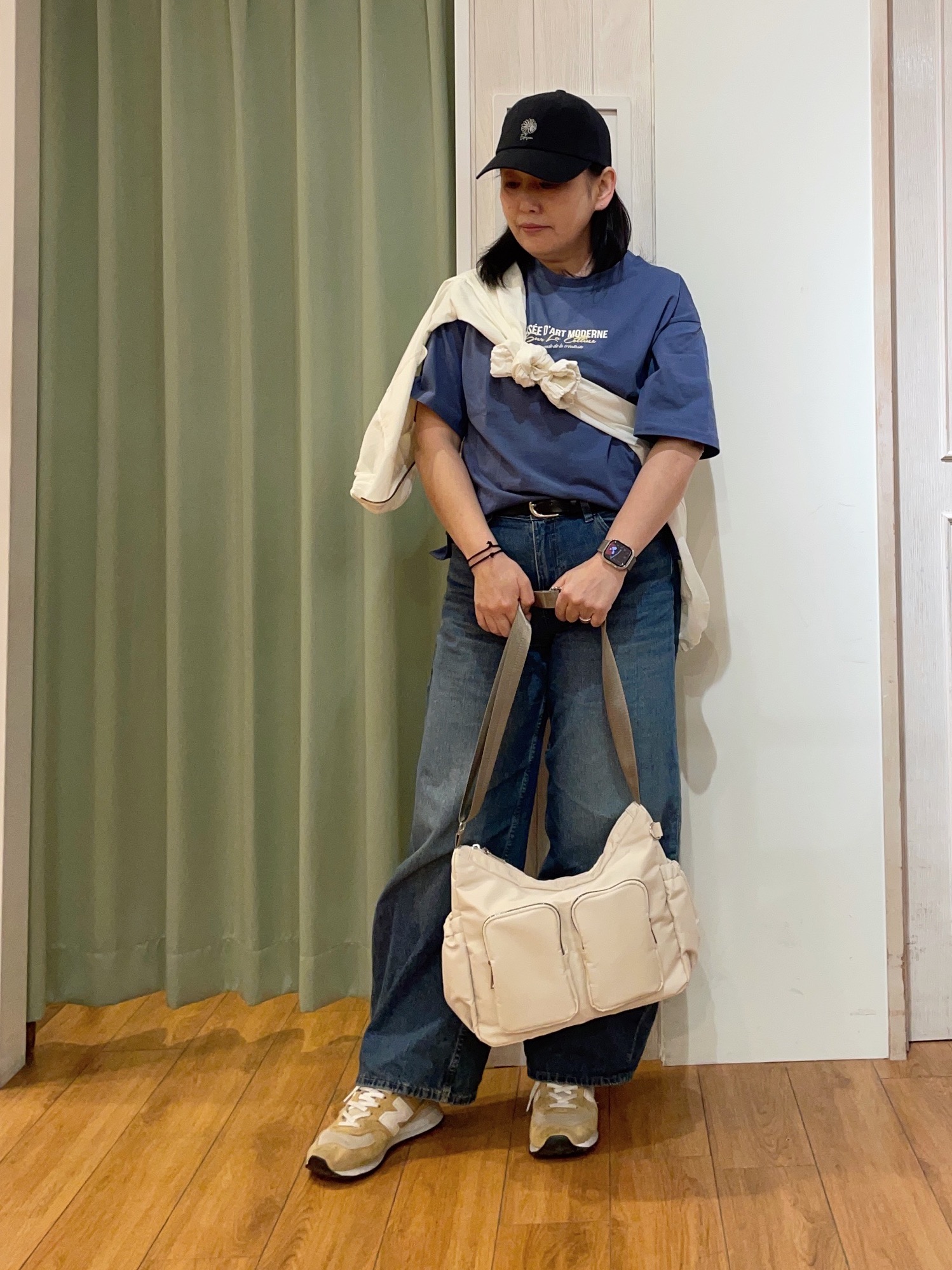 ke-yさんの「SHOO･LA･RUE｜【S-LL/UV】季節の変わり目に ゴールドパーツが上品なフード付きブルゾン」を使ったコーディネート