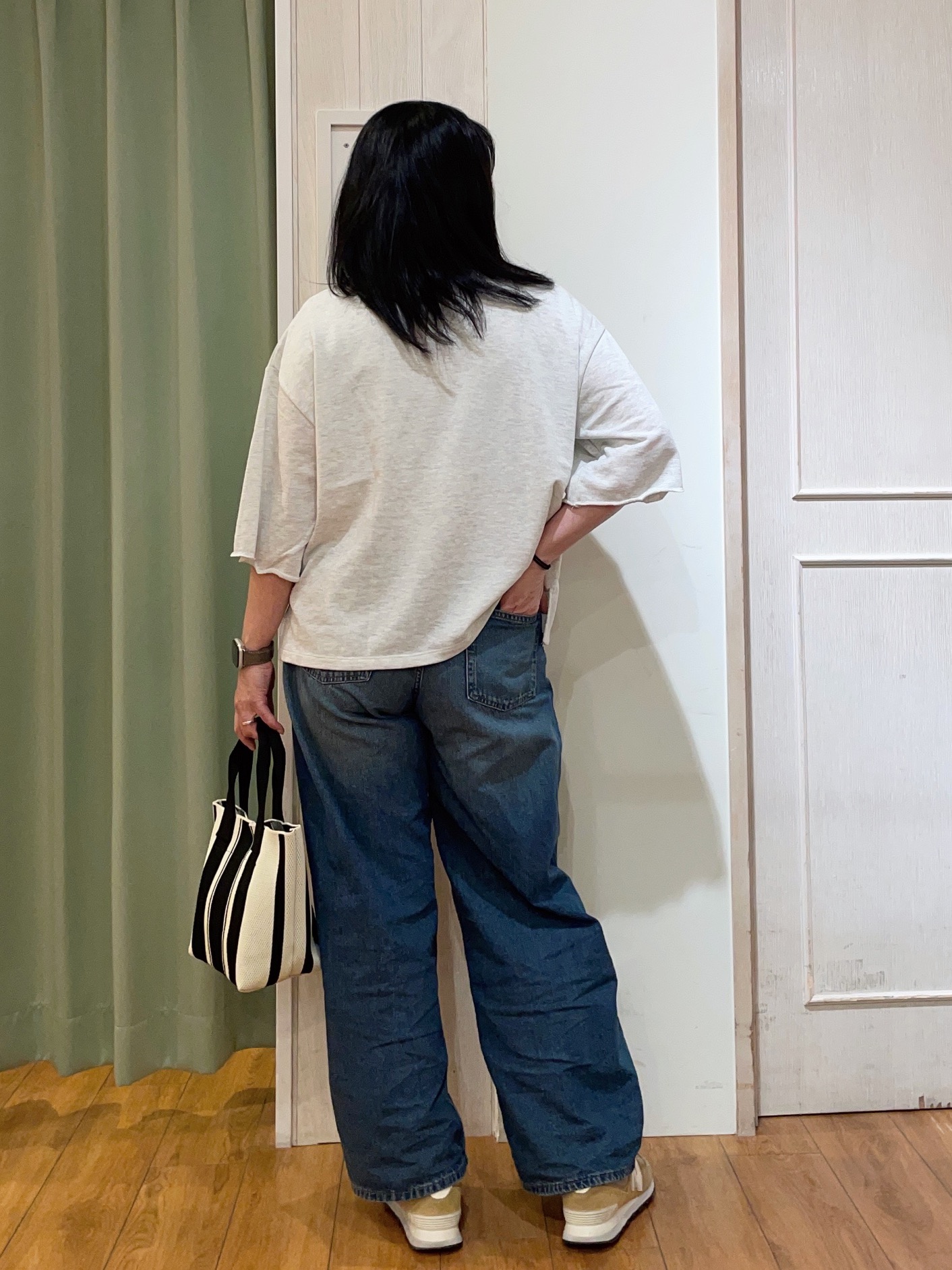 ke-yさんの「SHOO･LA･RUE｜【洗濯機可/S-LL/選べる6柄】切りっぱなしお袖がこなれカジュアル 5分袖シアーTシャツ」を使ったコーディネート