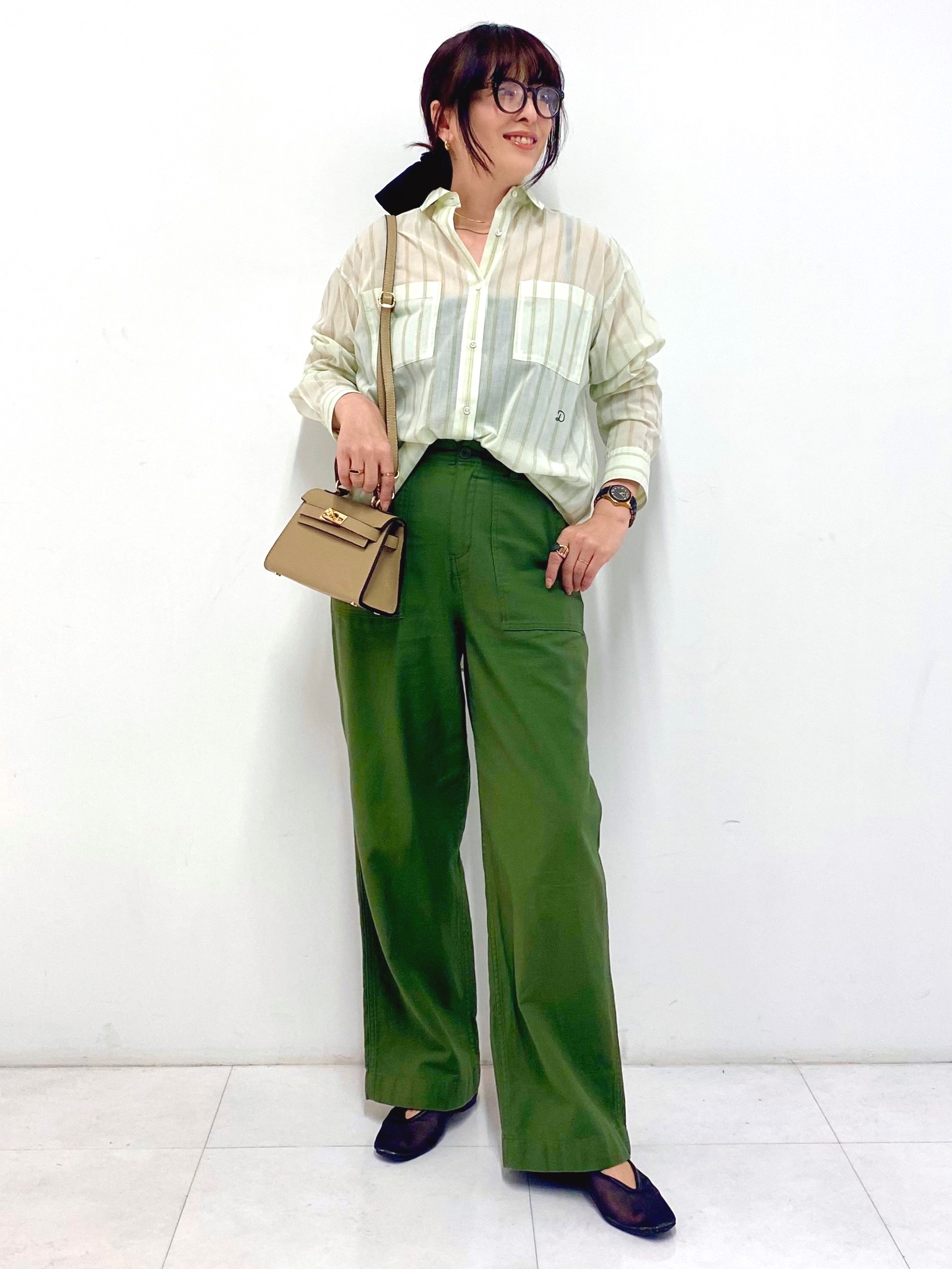Sawaguchiさんの「DRESSTERIOR｜シアー ストライプシャツ」を使ったコーディネート