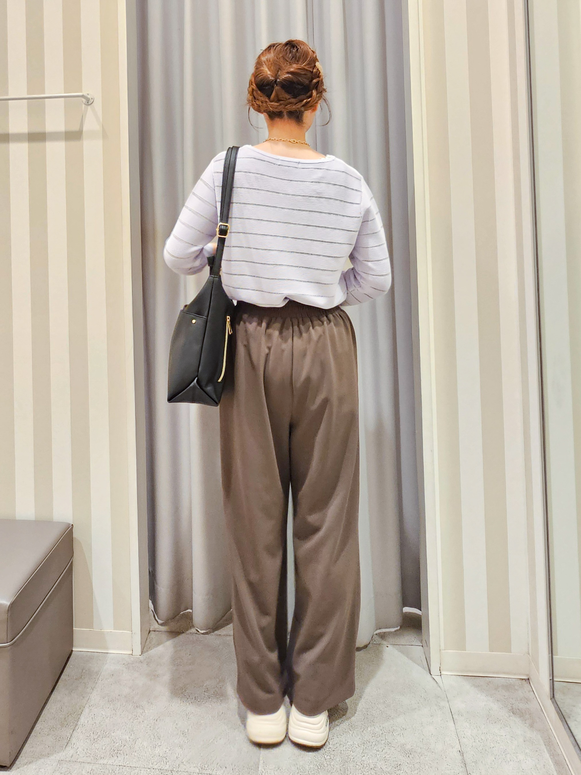 ゆゆさんの「SHOO･LA･RUE｜【高レビュー/洗濯機可/S-LL】さらっと着られる 8分袖Ⅴネックニット」を使ったコーディネート