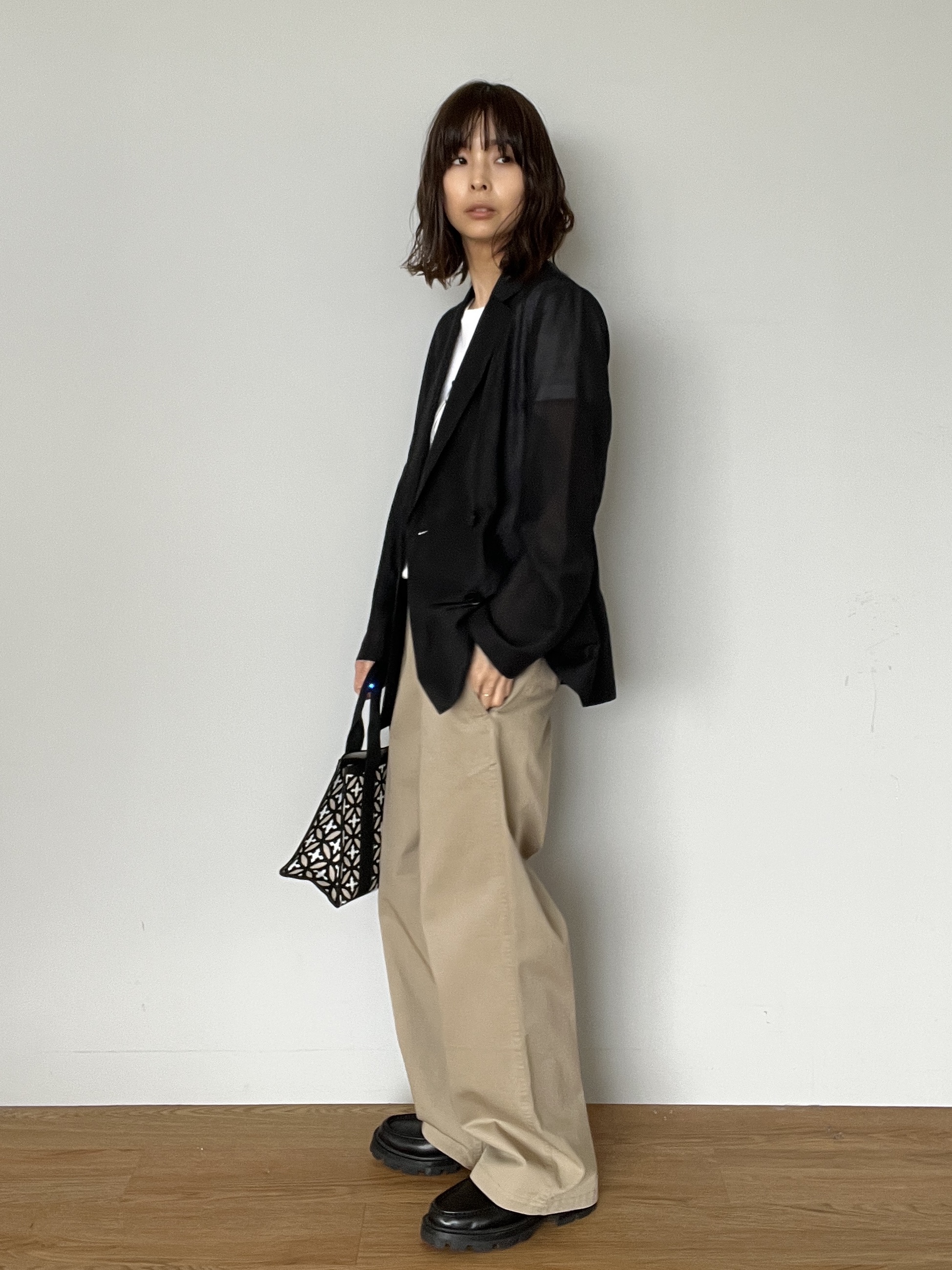 misaさんの「DRESSTERIOR｜EC&ルクア限定ボーラーハットクロックドッグTシャツ」を使ったコーディネート