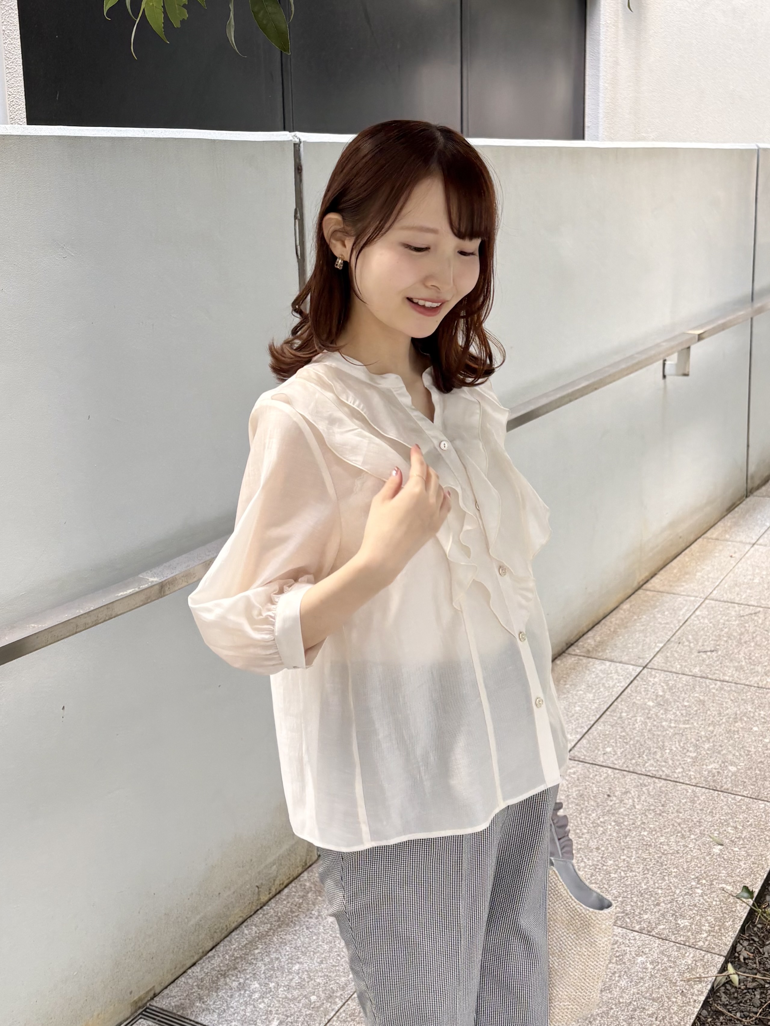 みさかさんの「index｜シアーツイルフリルスキッパーブラウス【イージーアイロン／洗濯機OK】」を使ったコーディネート