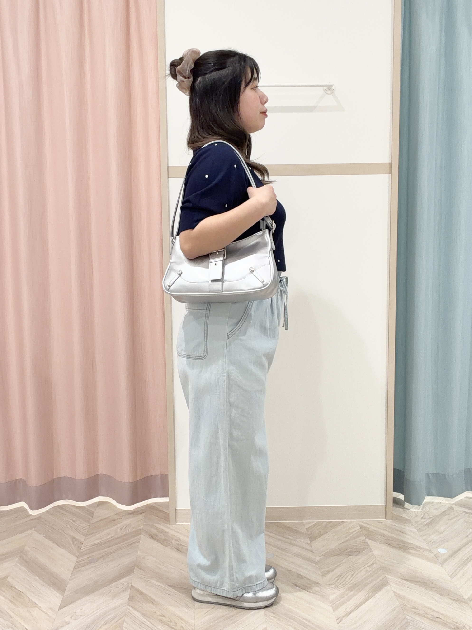 まちゃんなちゃんさんの「SHOO･LA･RUE｜【S-LL/二の腕カバー】品よく隠せる ドット刺繍5分袖ニット」を使ったコーディネート