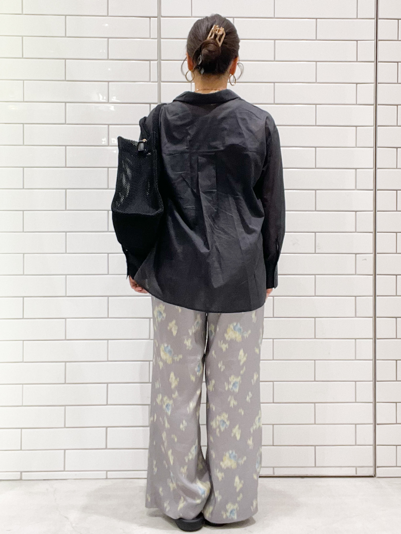 oiさんの「OPAQUE.CLIP｜シアーローンシャツ【洗濯機OK】」を使ったコーディネート