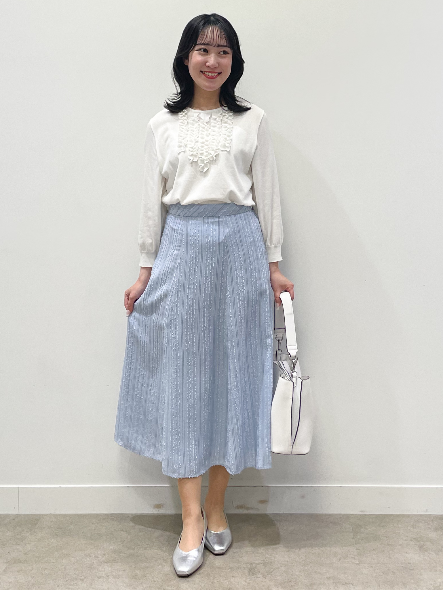 yukariさんの「Reflect｜フロントフリルデザインニット」を使ったコーディネート