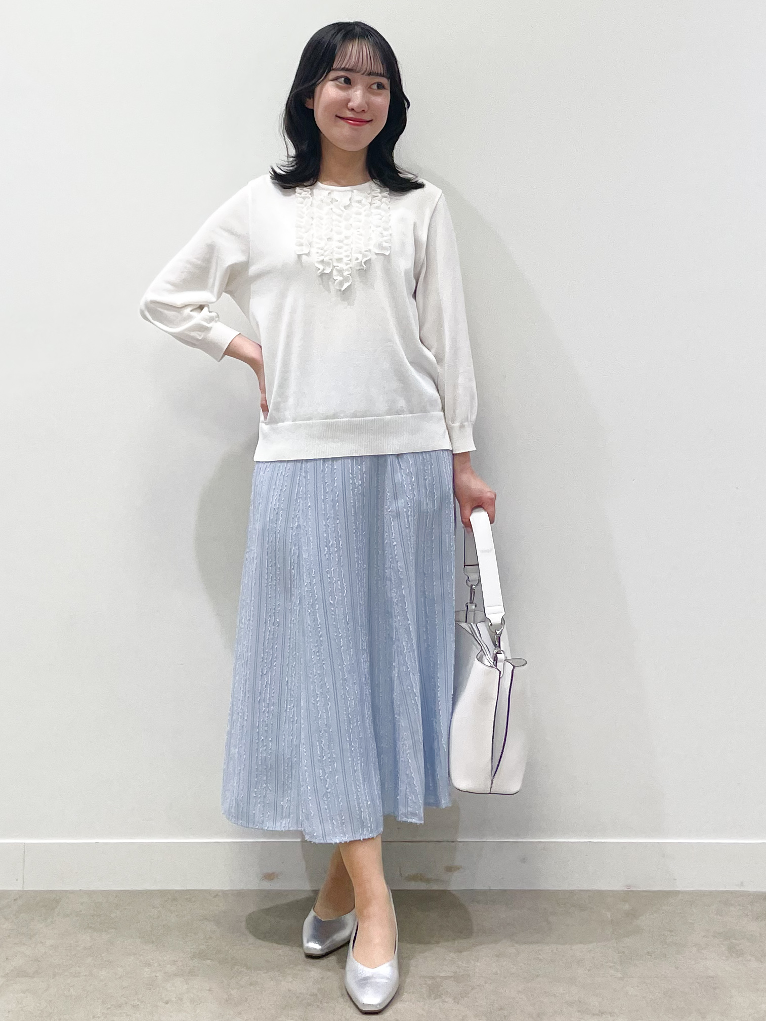 yukariさんの「Reflect｜フロントフリルデザインニット」を使ったコーディネート