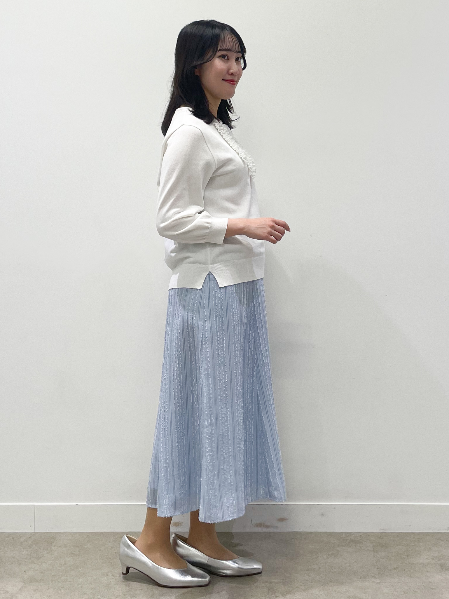 yukariさんの「Reflect｜フロントフリルデザインニット」を使ったコーディネート