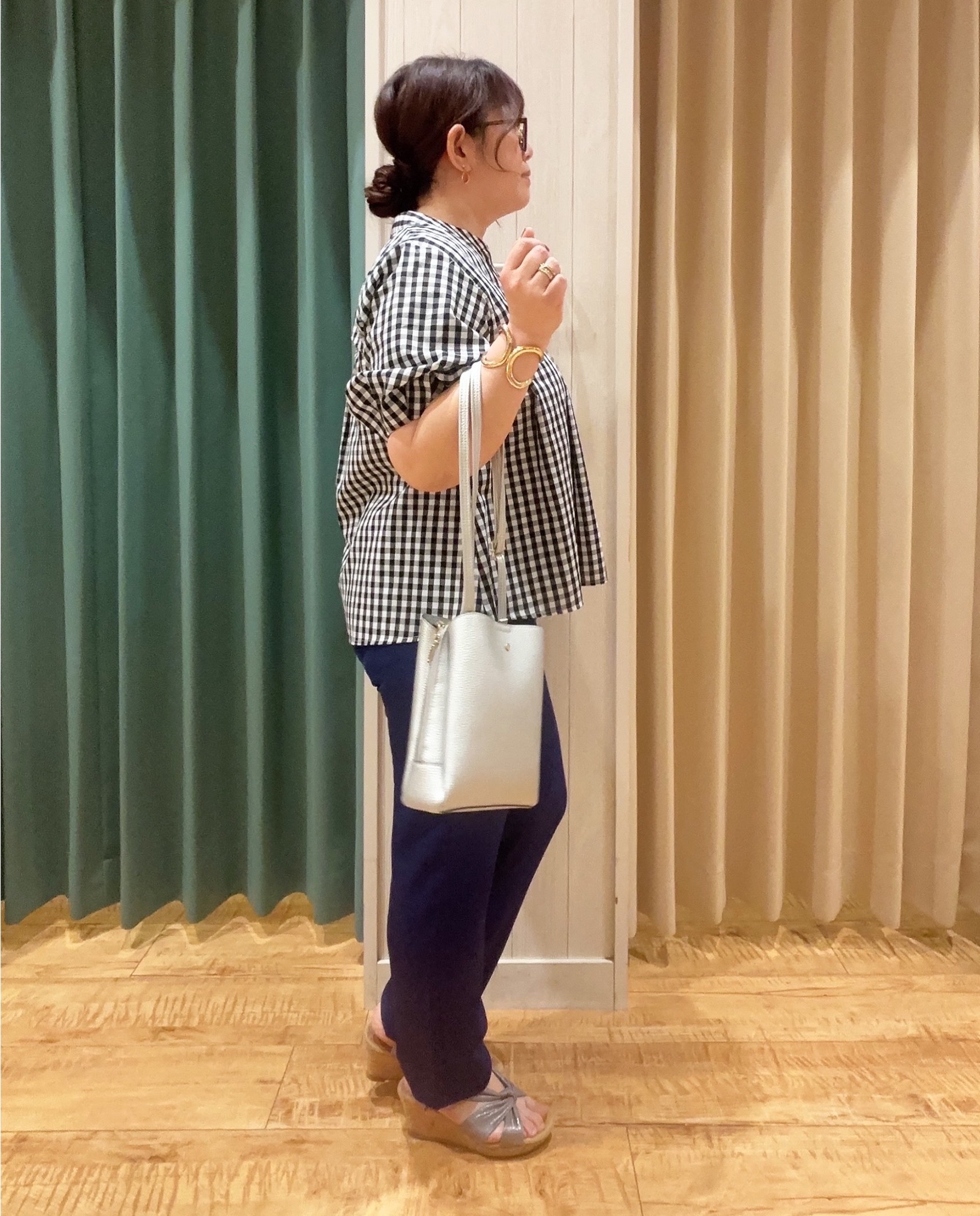 タガさんの「SHOO･LA･RUE｜【高レビュー/洗濯後しわになりにくい/インせず着られる】自然に体型カバー 麻調ペプラムブラウス」を使ったコーディネート