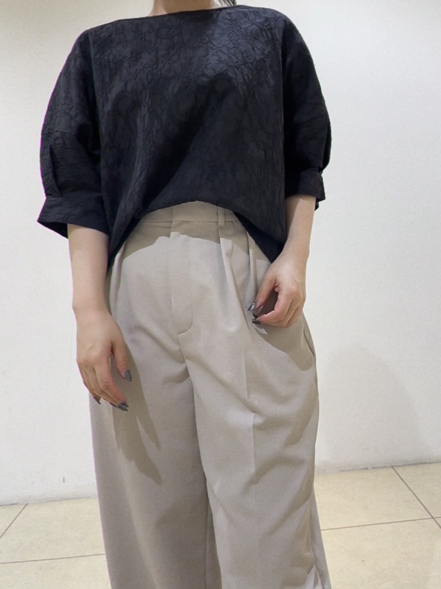 watanabeさんの「UNTITLED｜【洗える/ショート丈】ジャカードボートネックブラウス」を使ったコーディネート