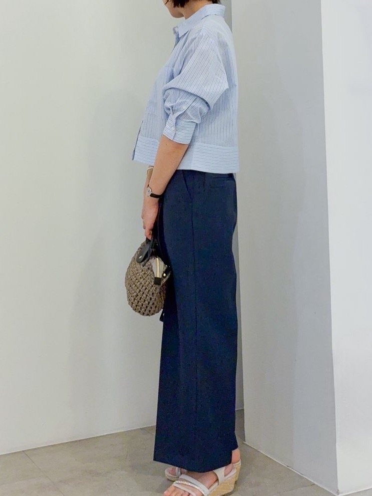 kanakoさんの「grove｜【貴島明日香さん着用／イージーケア／接触冷感】麻混クロップドシャツ」を使ったコーディネート