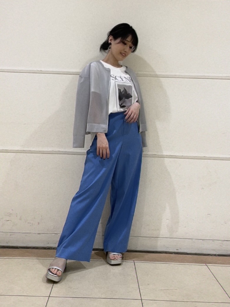watanabeさんの「UNTITLED｜【古畑星夏さん着用/ロゴ/プリント】グラフィックTシャツ」を使ったコーディネート