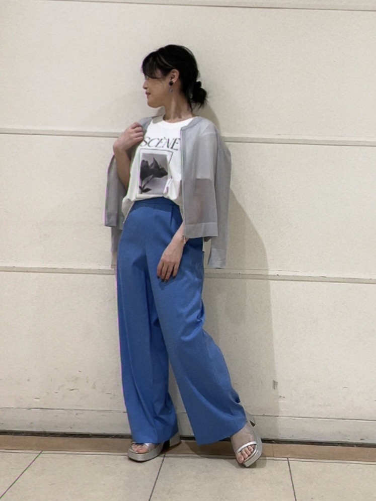 watanabeさんの「UNTITLED｜【古畑星夏さん着用/ロゴ/プリント】グラフィックTシャツ」を使ったコーディネート