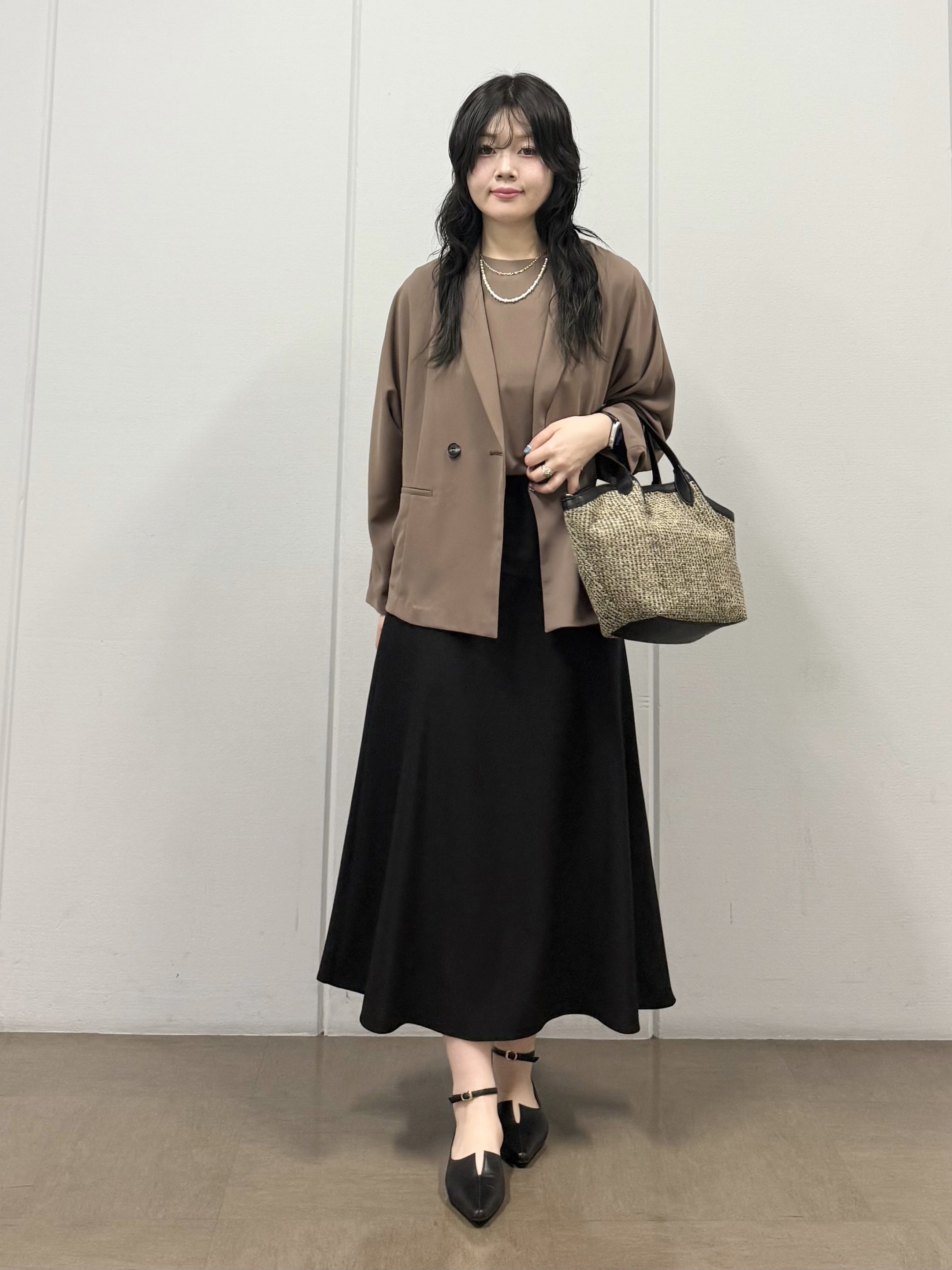 mizukiさんの「INDIVI｜【さらに軽く軽快！／着る日傘】ドルマンダブルジャケット」を使ったコーディネート