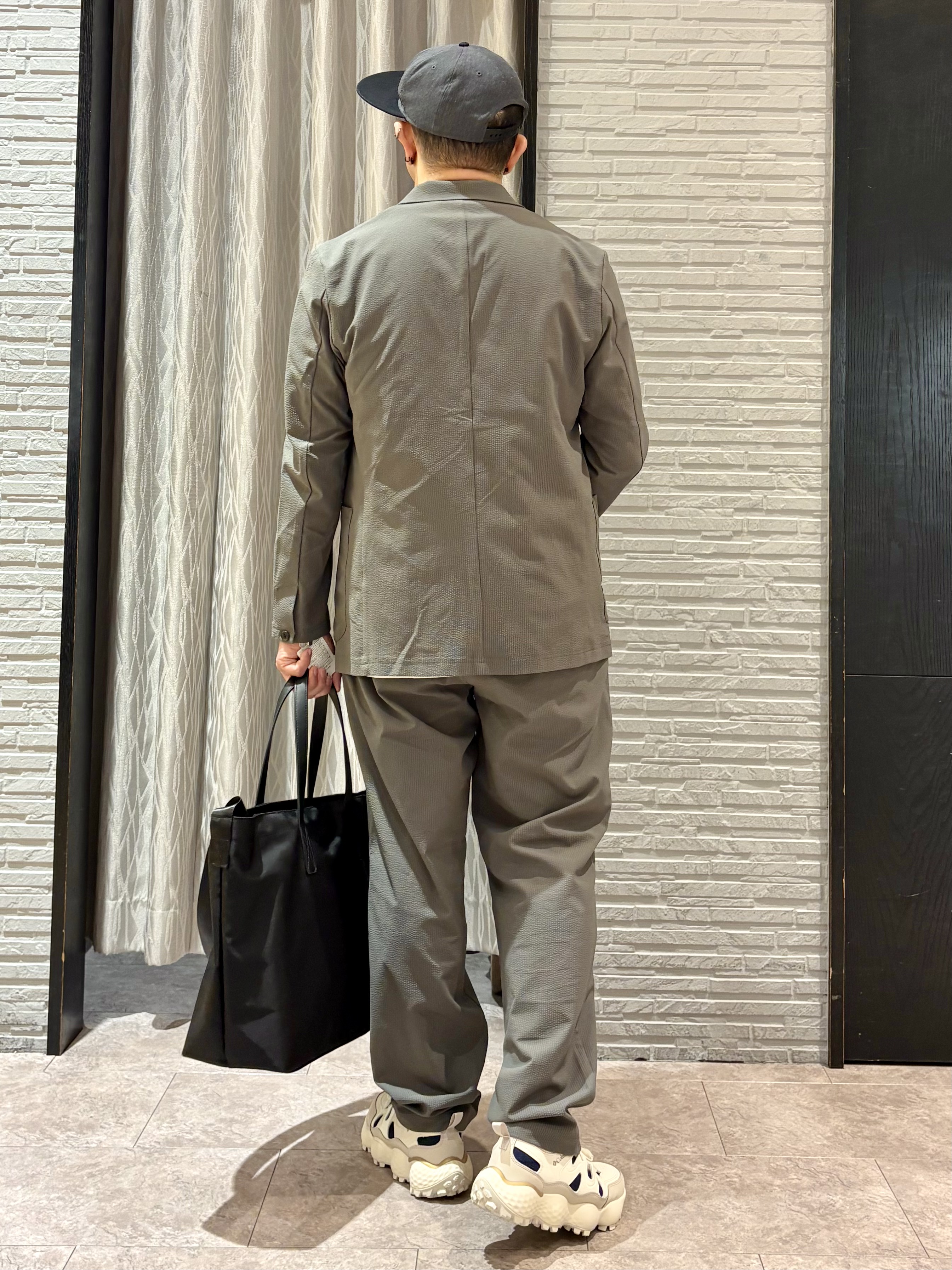 Pーyamaさんの「THE SHOP TK｜マイクロ シアサッカー ジャケット 洗濯機OK／セットアップ可」を使ったコーディネート