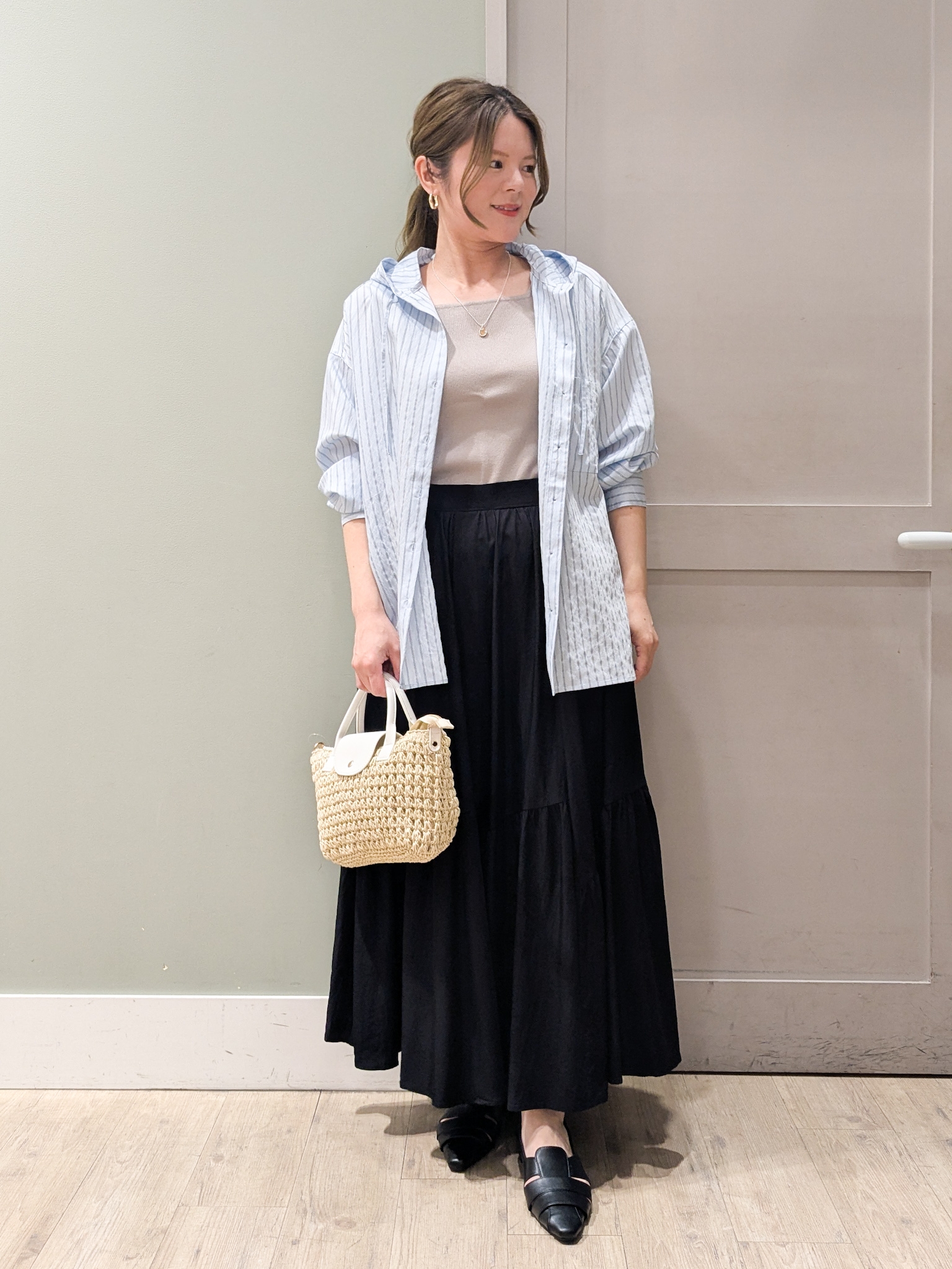kuwawaさんの「grove｜【洗える】大人のストライプ フーディシャツ」を使ったコーディネート