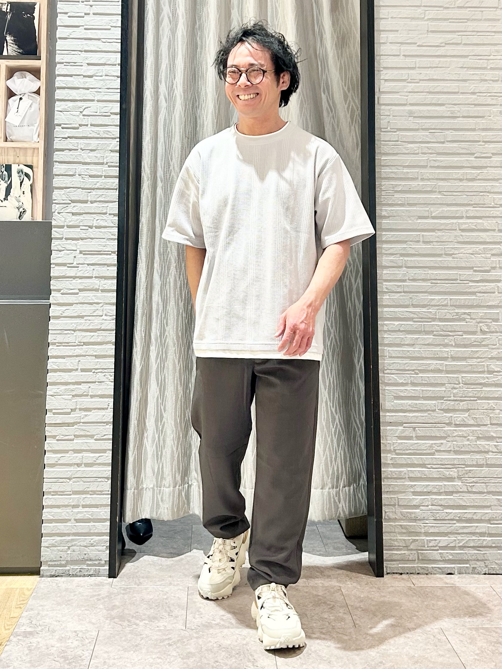 KENJI Iさんの「THE SHOP TK｜【ラクして決まる！】レイヤード風半袖Tシャツ　洗濯機OK」を使ったコーディネート