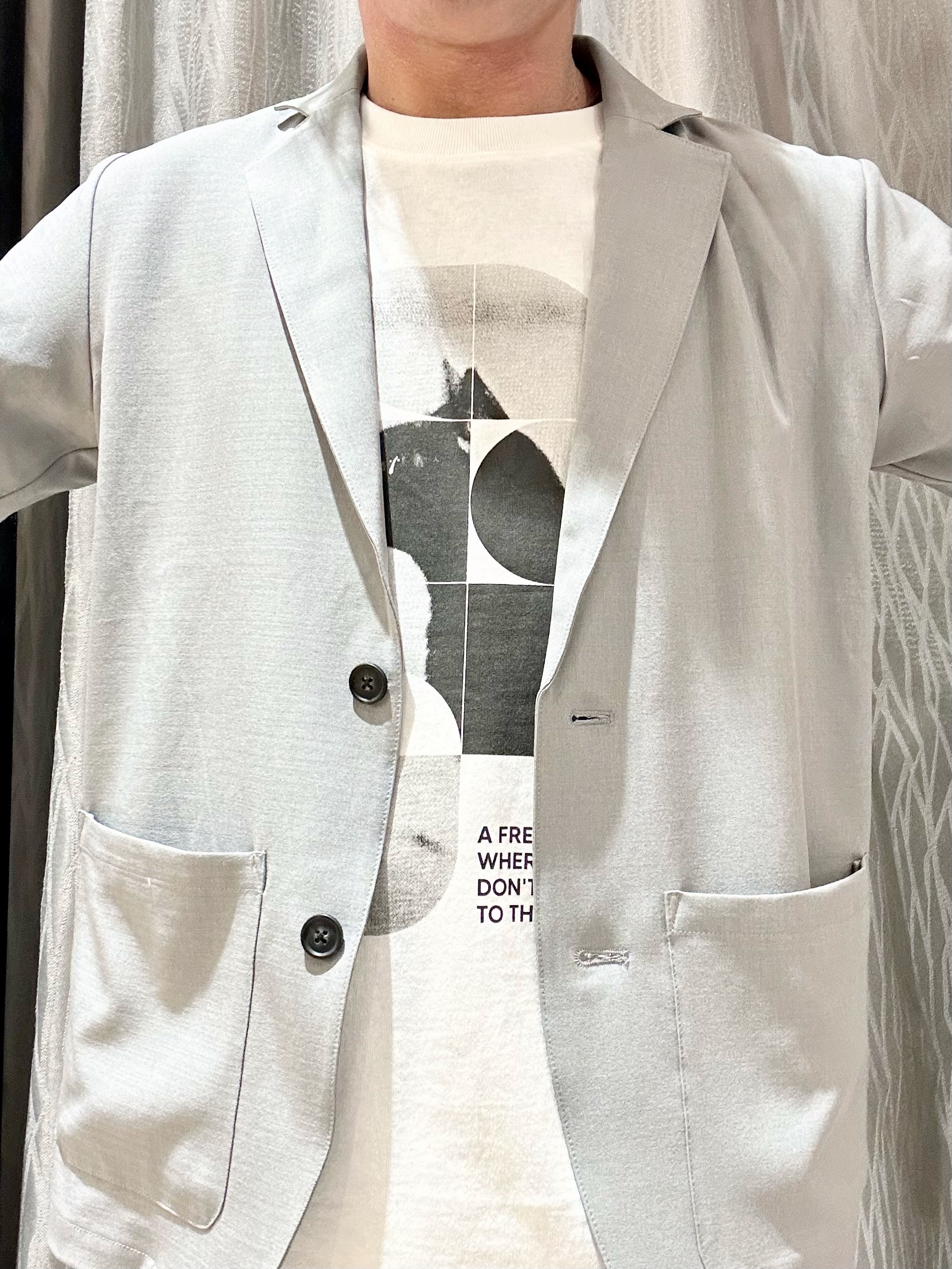 KENJI Iさんの「THE SHOP TK｜【夏コーデの主役に】グラフィックコットン半袖Tシャツ CAT／LANDSCAPE」を使ったコーディネート