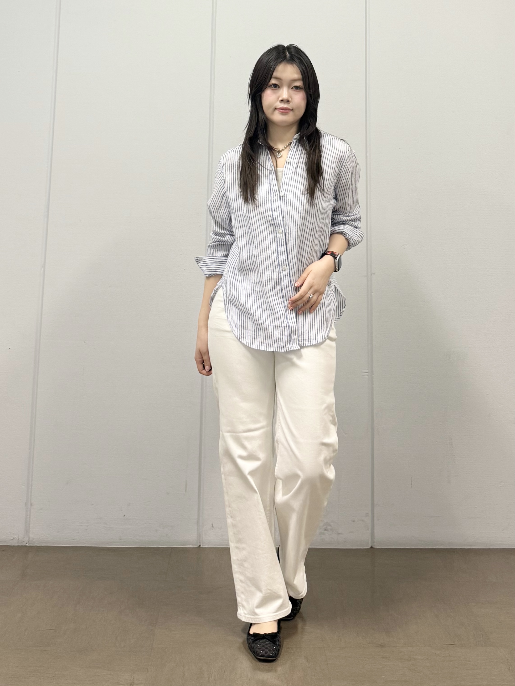 mizukiさんの「INDIVI｜【さらに軽く軽快！／着る日傘】颯爽ジレジャケット」を使ったコーディネート
