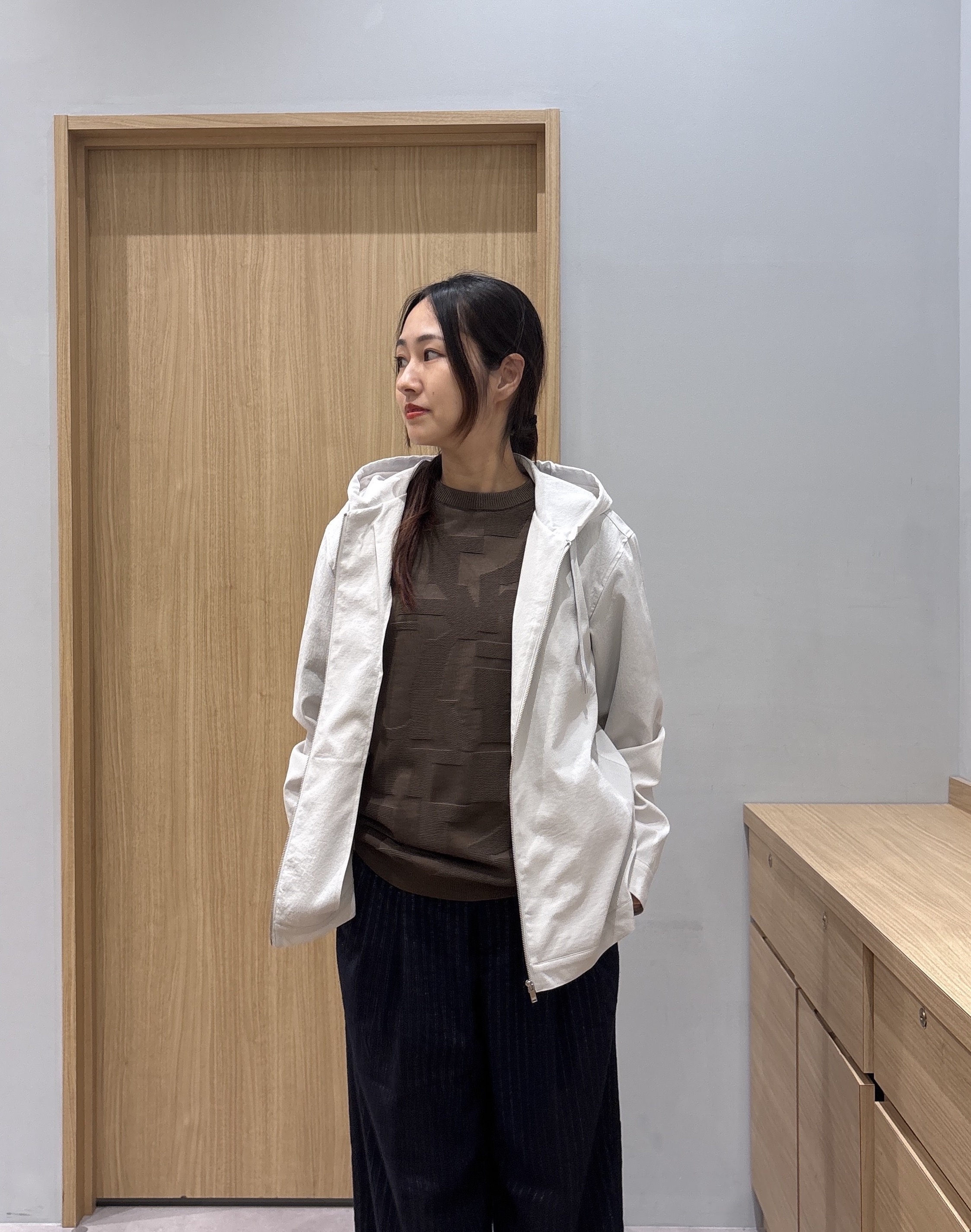 よぴさんの「TAKEO KIKUCHI｜【撥水・洗える・シワになりにくい】 リランチェ（R） フードブルゾン」を使ったコーディネート