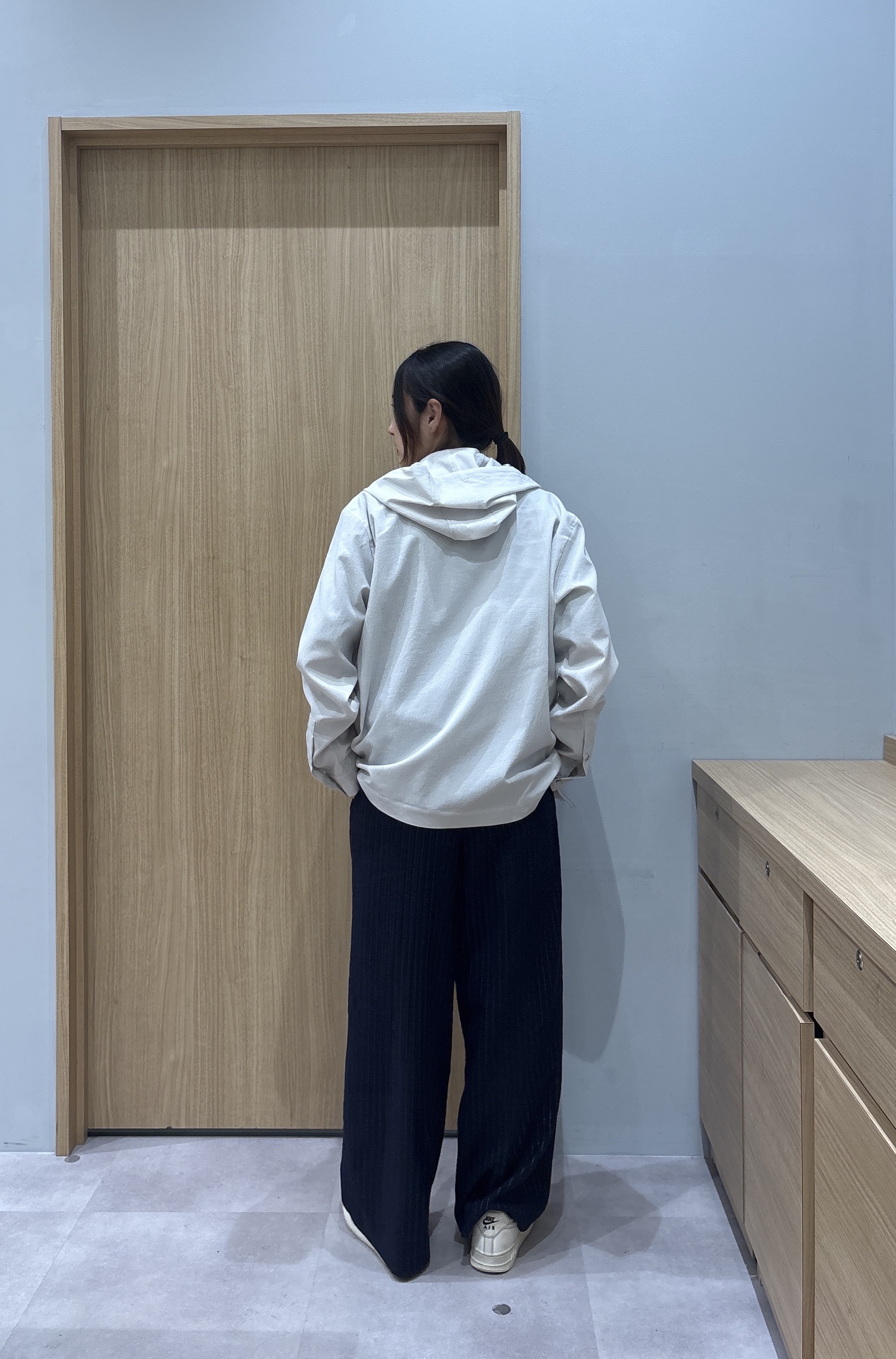 よぴさんの「TAKEO KIKUCHI｜【撥水・洗える・シワになりにくい】 リランチェ（R） フードブルゾン」を使ったコーディネート