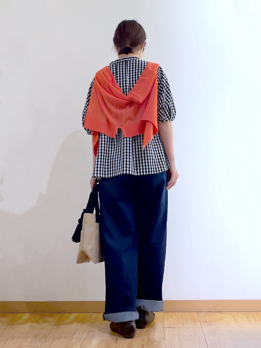 かのさんの「SHOO･LA･RUE｜【ひんやり/洗濯機可/S-LL】オンにもオフにも マルチに使えるボタンレスカーディガン」を使ったコーディネート