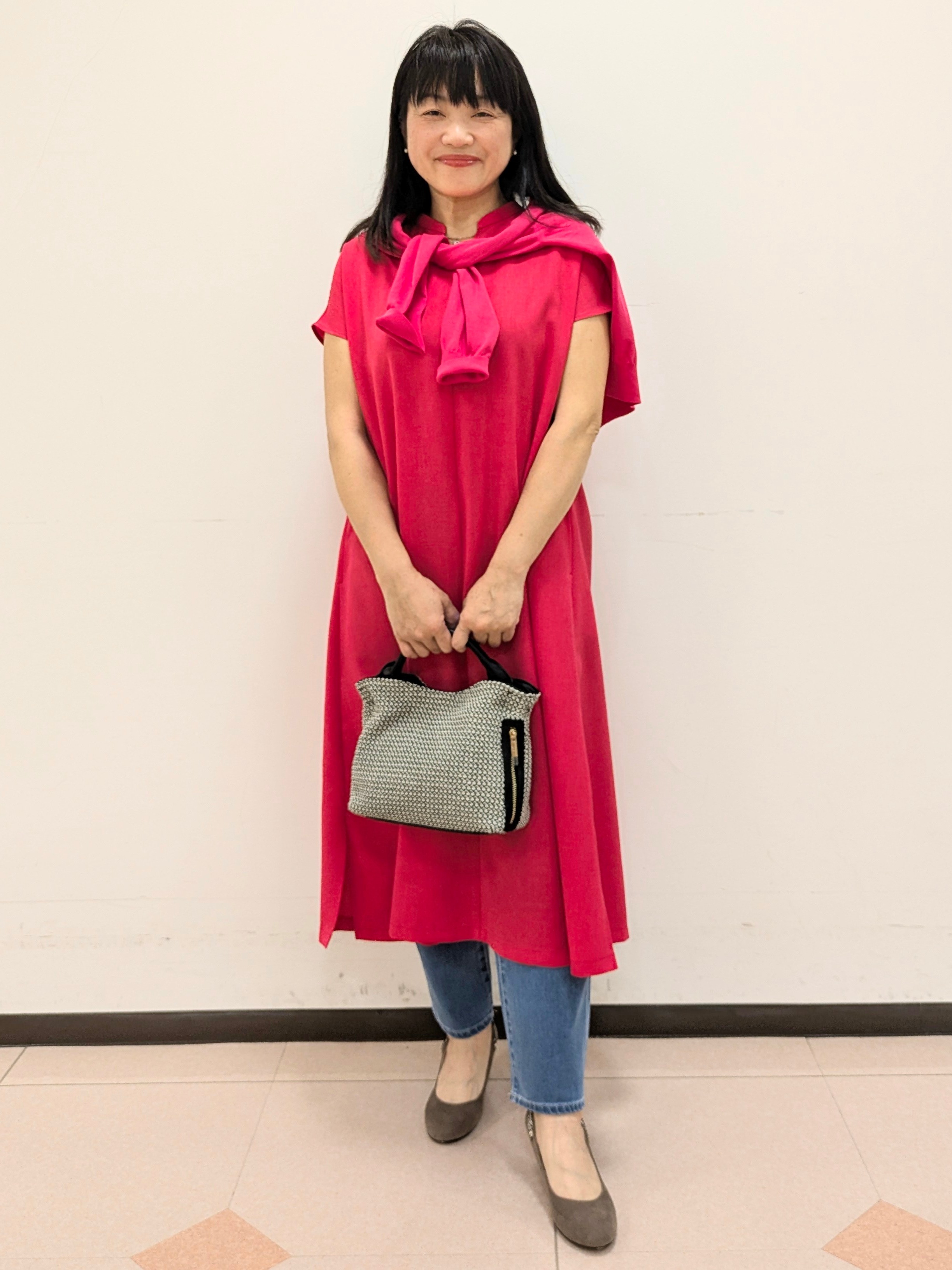 ともさんの「UNTITLED｜【UV/接触冷感/遮熱/通気性】スラブバンドカラーワンピース」を使ったコーディネート