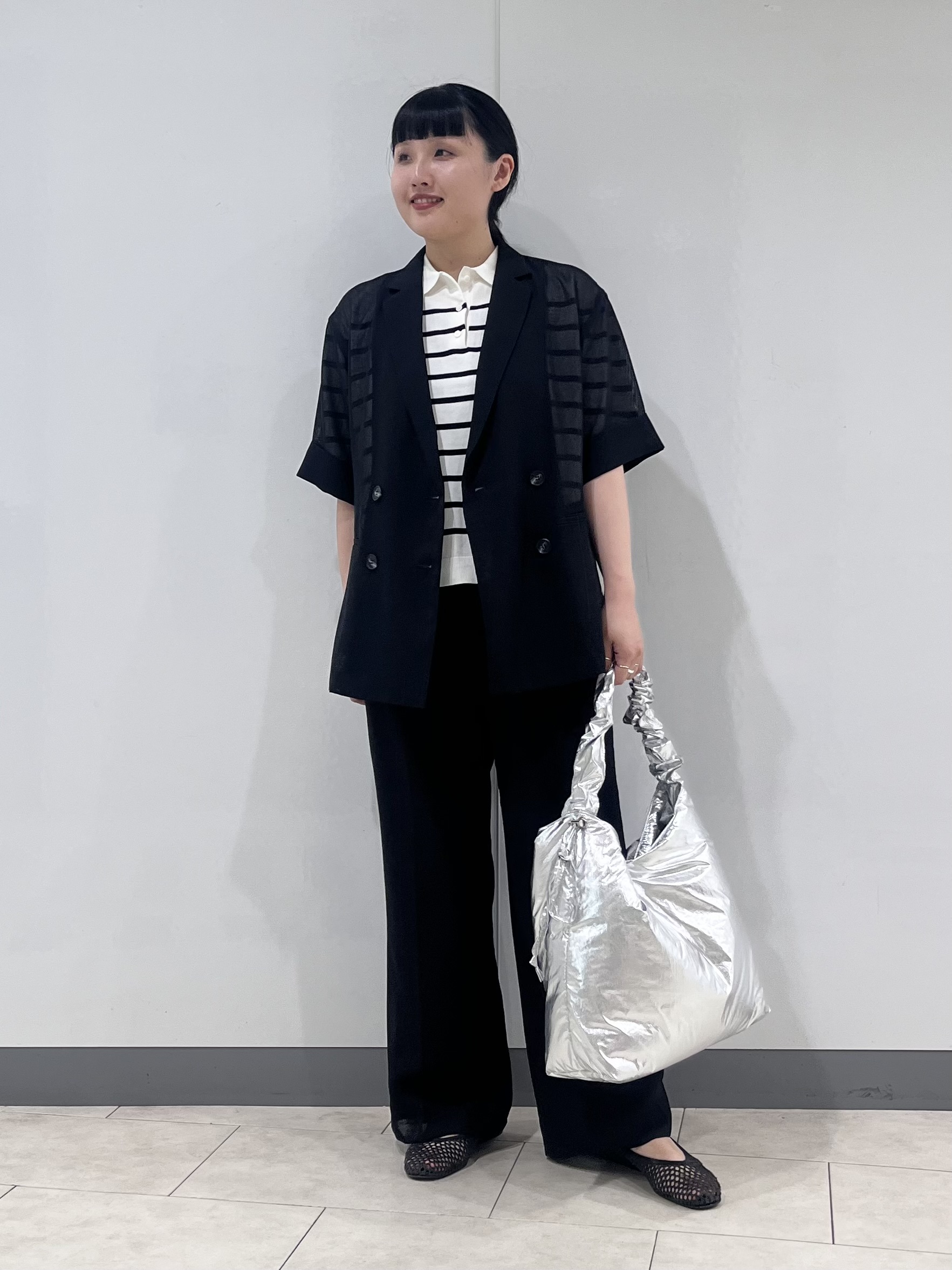 hasuさんの「INDIVI｜【洗える／メッシュ素材／SETUP可能】半袖シアージャケット」を使ったコーディネート