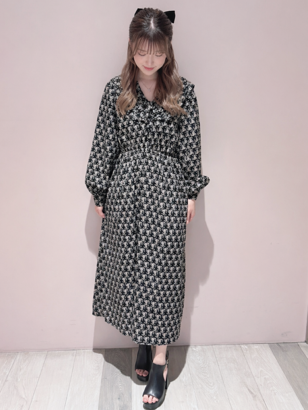 金田 千咲さんの「ESPERANZA｜チャンキーヒール厚底サンダル」を使ったコーディネート