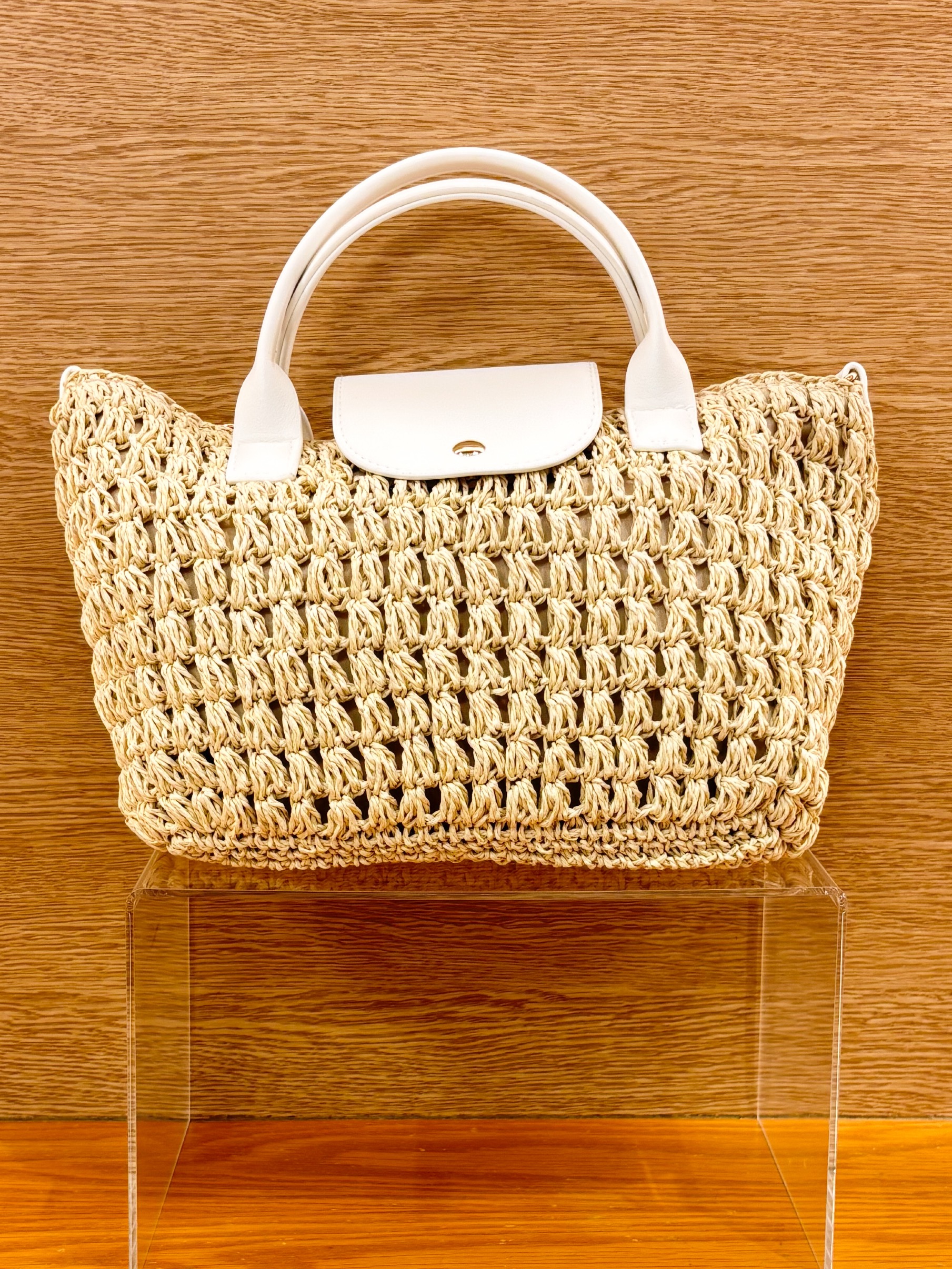 yukariさんの「grove｜【2点SET】着るだけで完成、透かし編みニットビスチェ&times;ブラウス」を使ったコーディネート