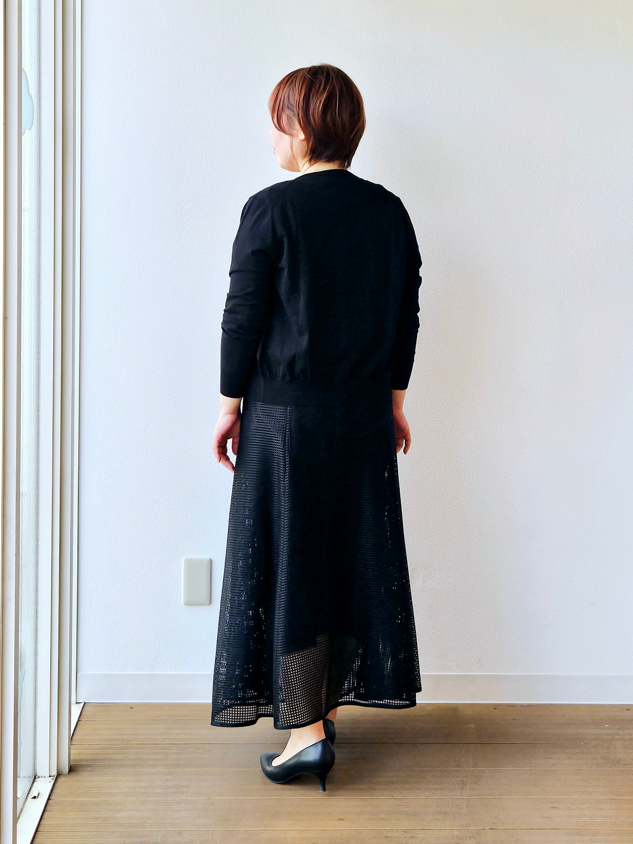 やじまさんの「UNTITLED｜【9色展開/アンサンブル可】コットンクルーネックカーディガン」を使ったコーディネート