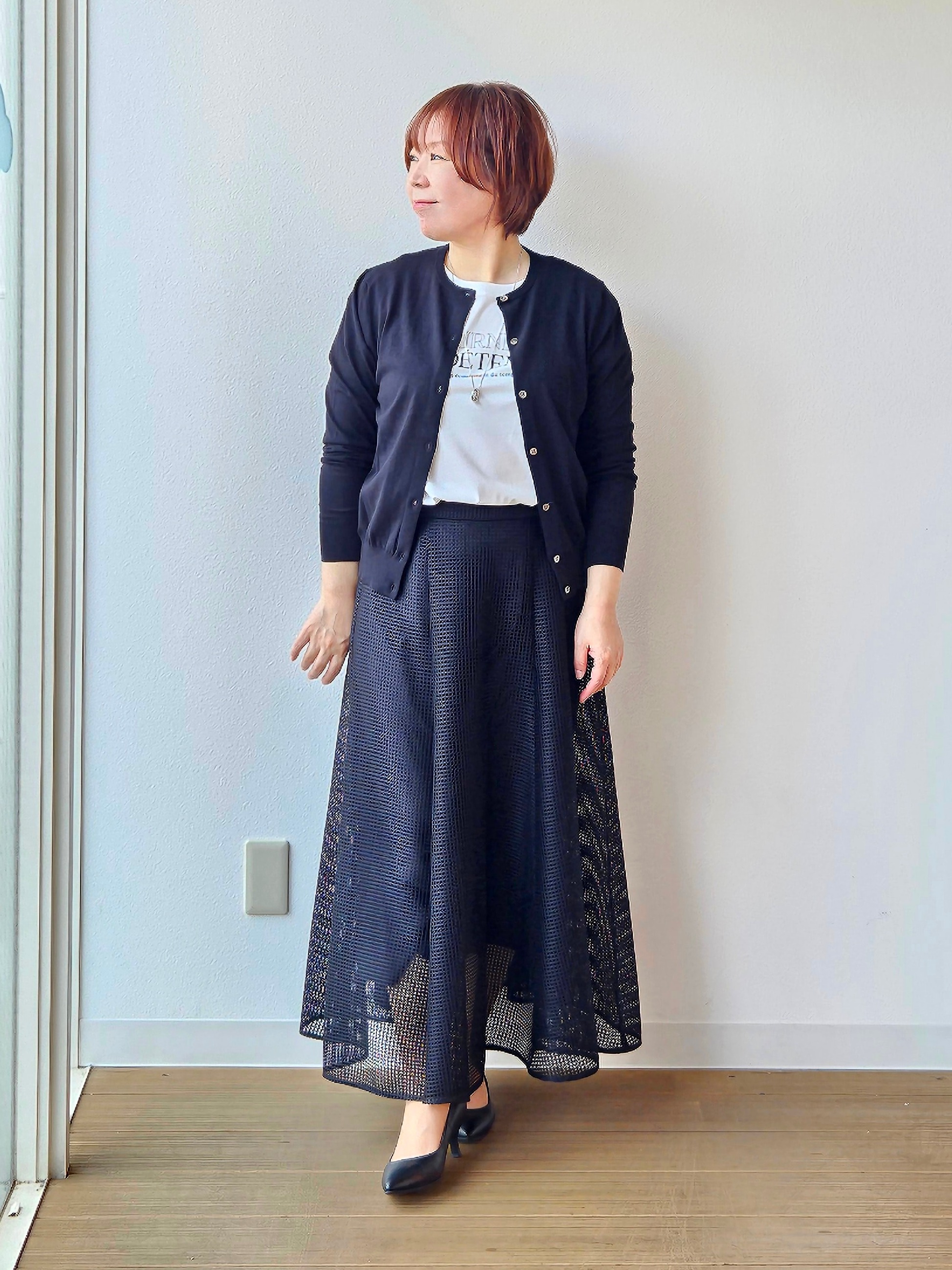 やじまさんの「UNTITLED｜【9色展開/アンサンブル可】コットンクルーネックカーディガン」を使ったコーディネート