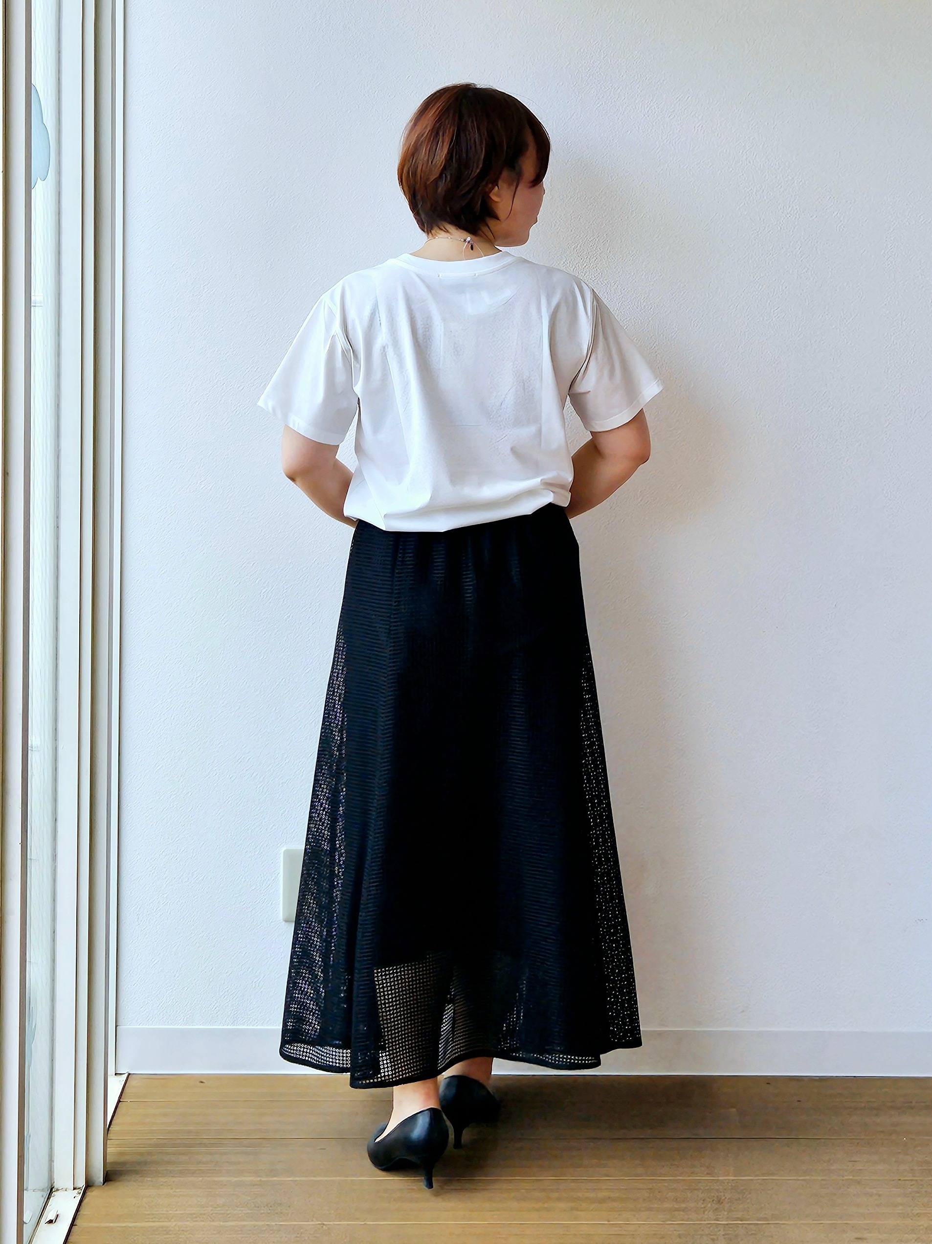 やじまさんの「UNTITLED｜【9色展開/アンサンブル可】コットンクルーネックカーディガン」を使ったコーディネート