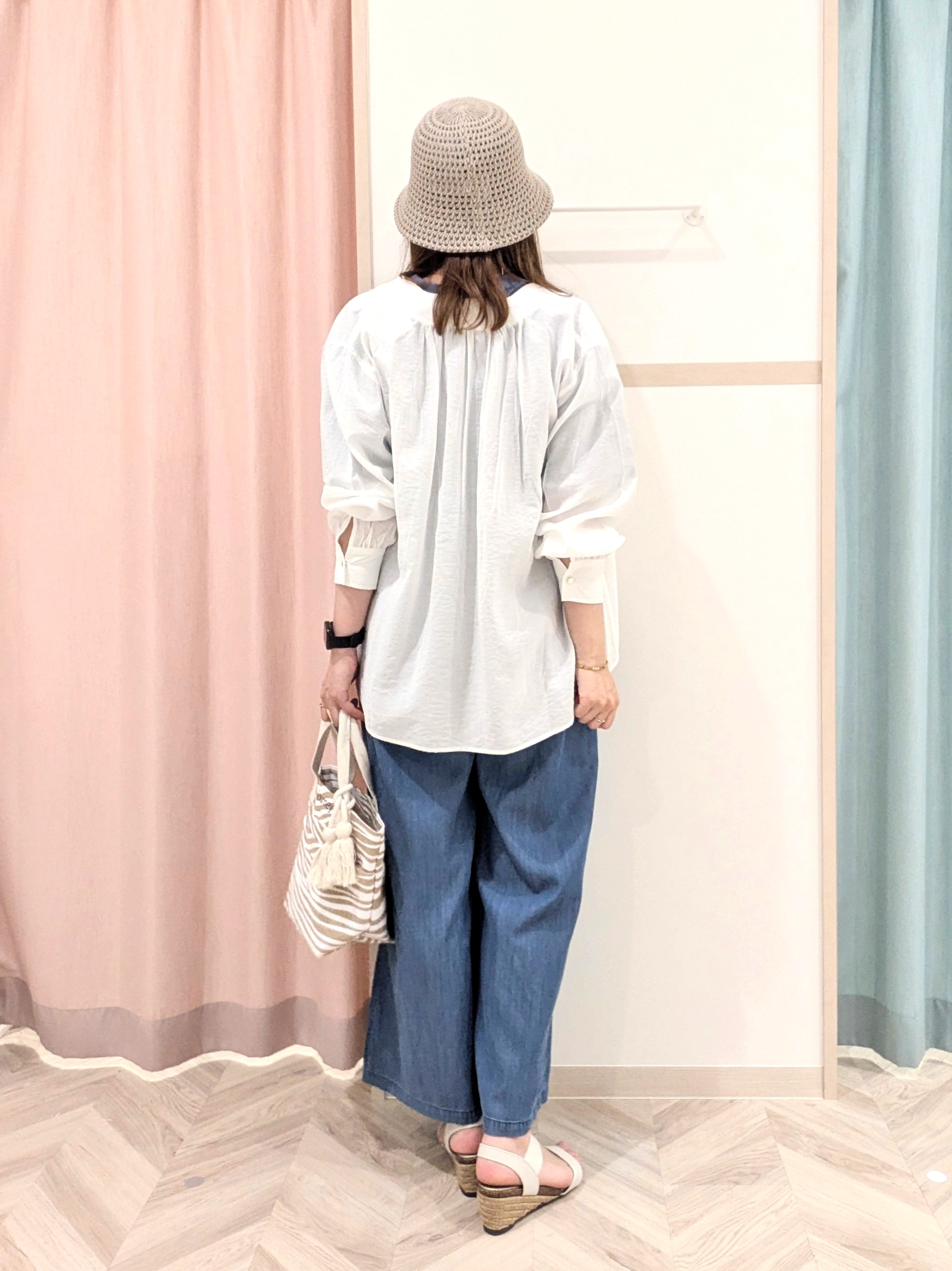 miyuさんの「SHOO･LA･RUE｜【S-LL/体型カバー/Aライン】身体のラインを拾いにくい シアーシャツカーディガン」を使ったコーディネート