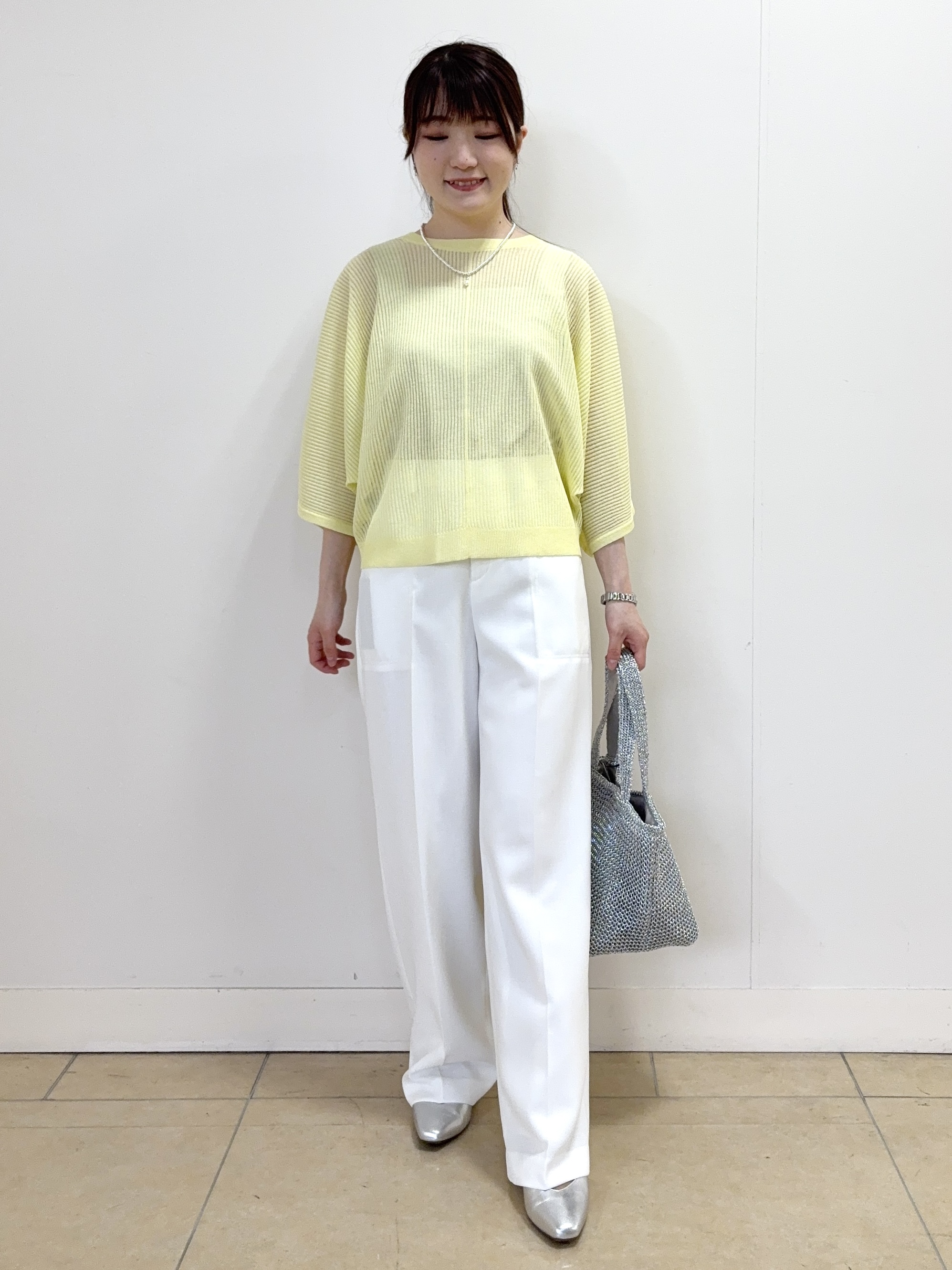 mikiさんの「Reflect｜【前後2WAY】オフボディ リラクシーニット」を使ったコーディネート