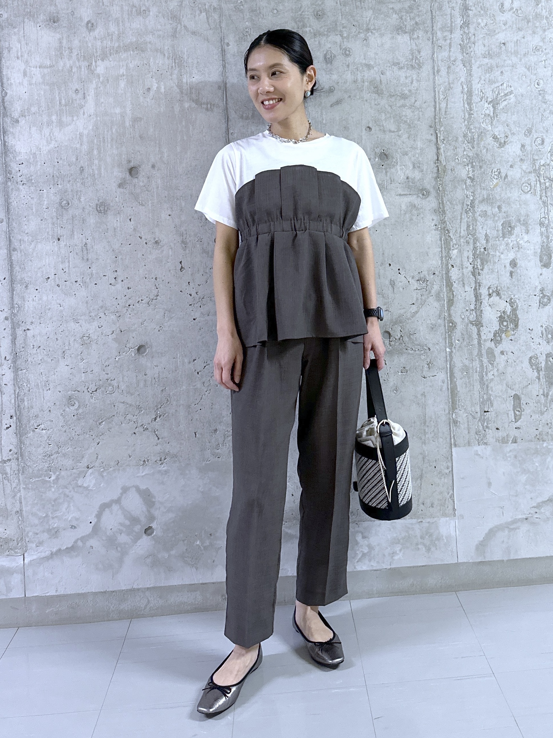kumiさんの「Dessin｜【セットアップ可/UVカット/洗える】ビスチェドッキングTシャツ」を使ったコーディネート