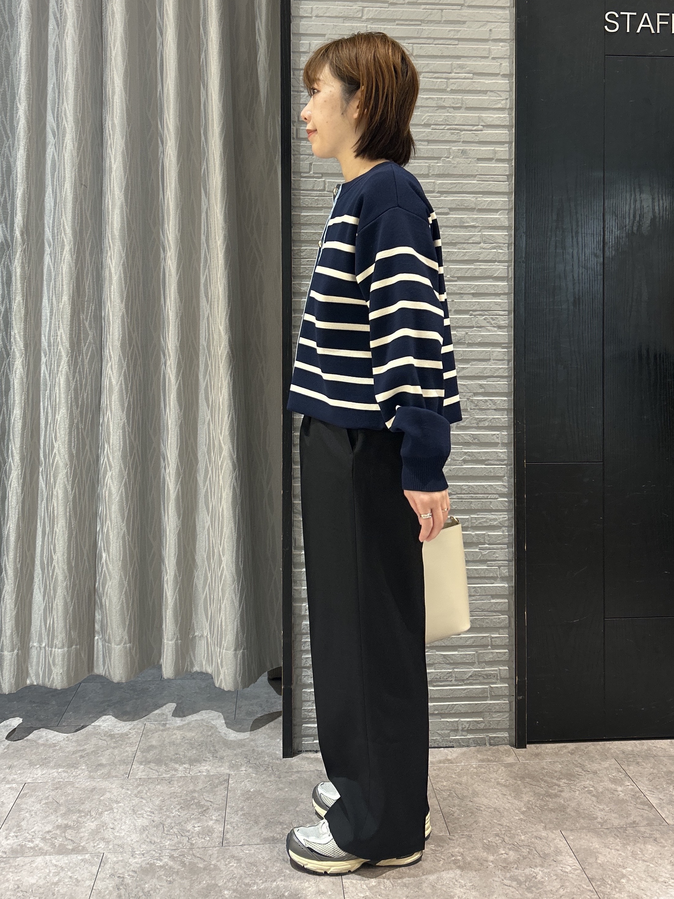 ga_riさんの「THE SHOP TK｜【羽織るだけでこなれ感を演出】デニム切替カーディガン」を使ったコーディネート