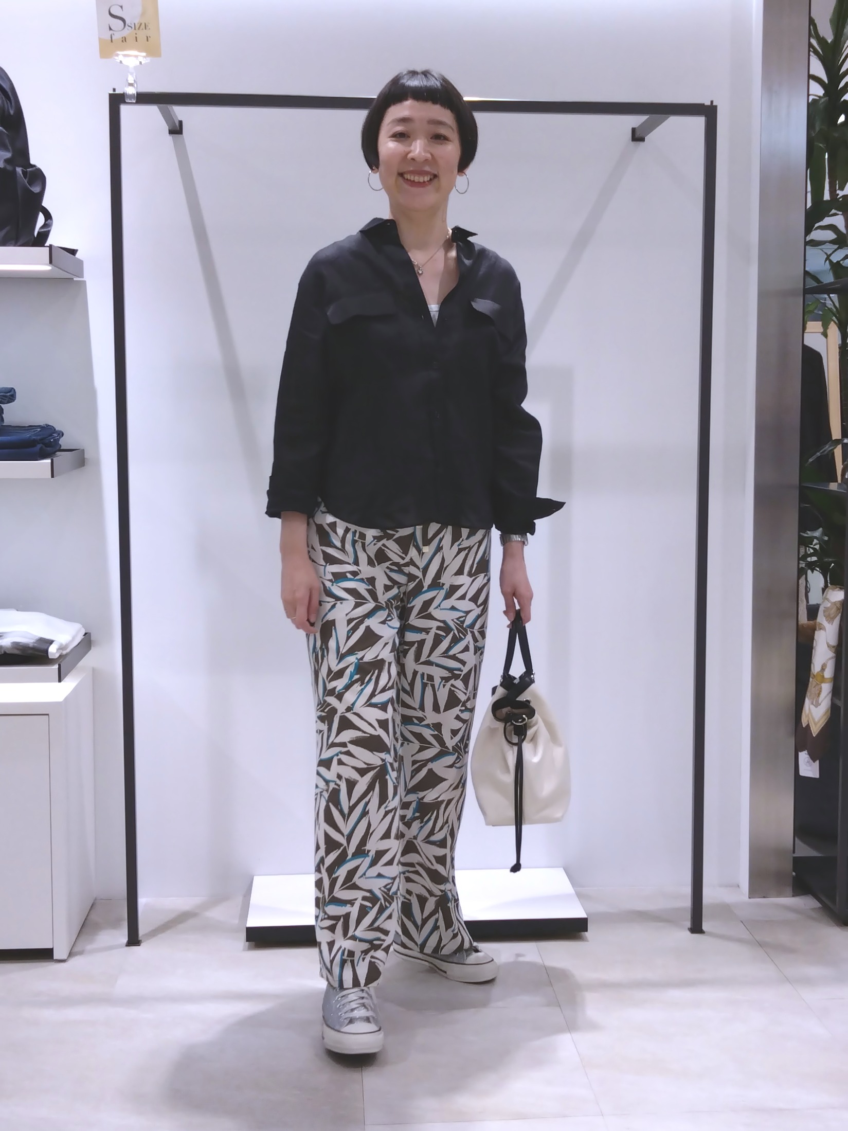 まちこさんの「UNTITLED｜【古畑星夏さん着用/接触冷感】ドライタッチシャツ」を使ったコーディネート