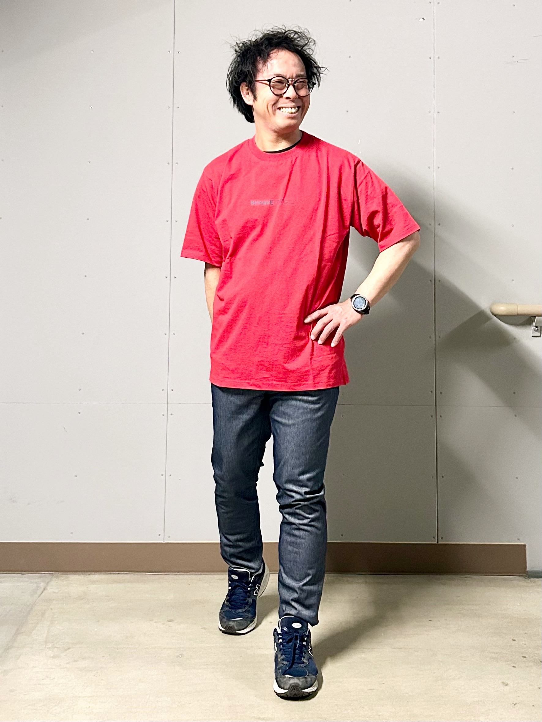 KENJI Iさんの「THE SHOP TK｜【なめらかでソフトな肌触り】ロゴ コットン半袖Tシャツ 洗濯機OK」を使ったコーディネート