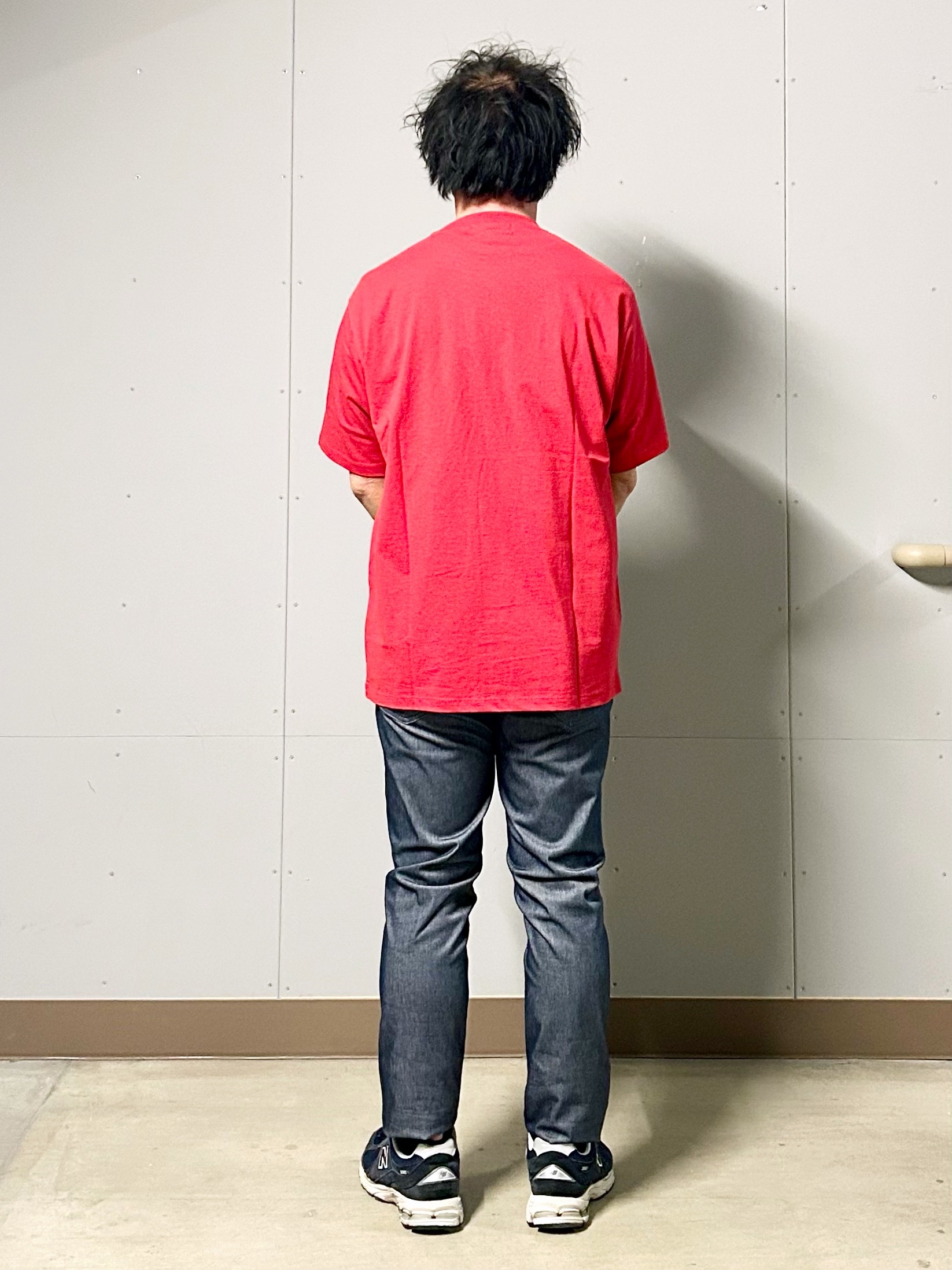 KENJI Iさんの「THE SHOP TK｜【なめらかでソフトな肌触り】ロゴ コットン半袖Tシャツ 洗濯機OK」を使ったコーディネート