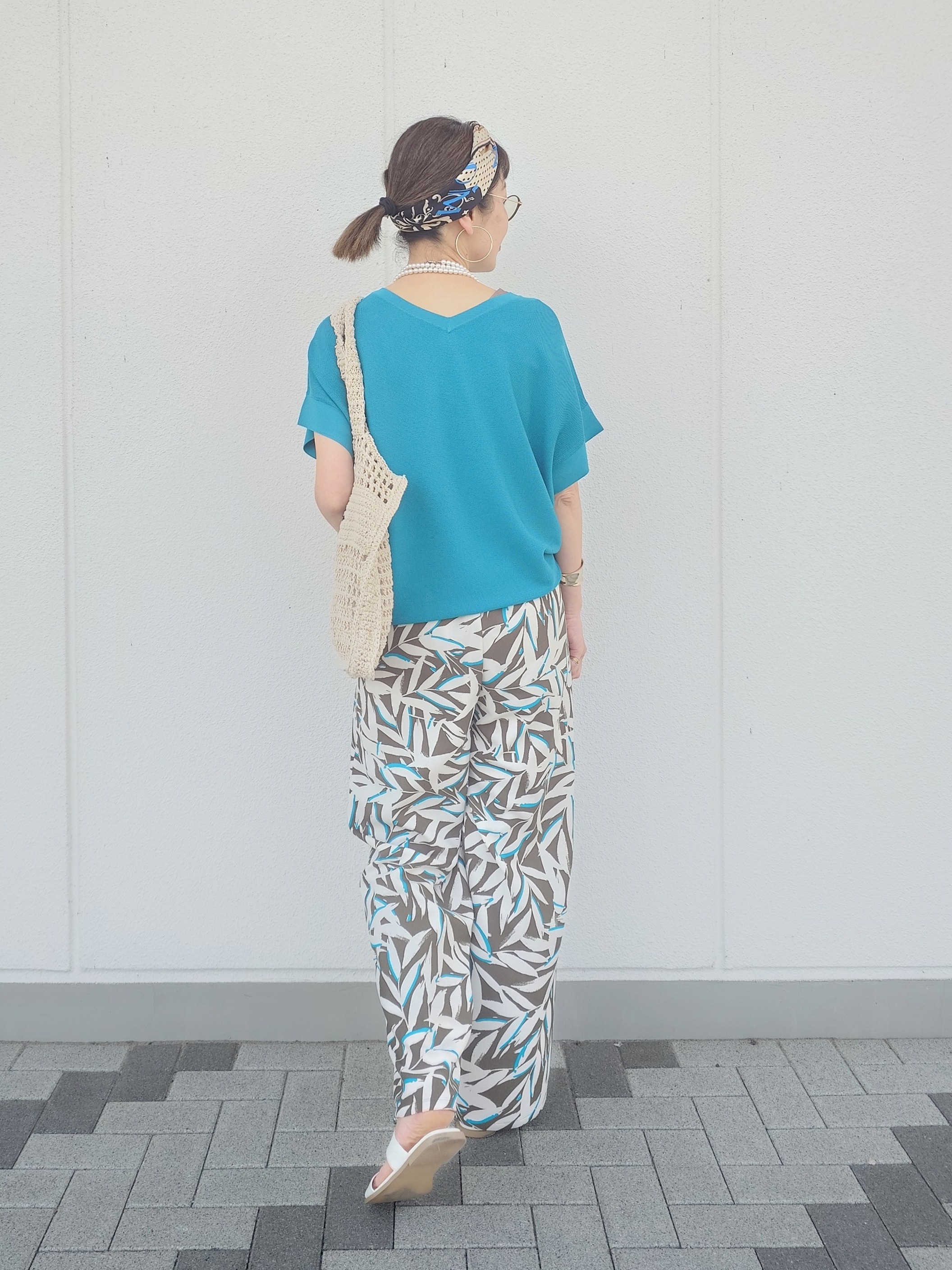 MUTSUKOさんの「UNTITLED｜【11色展開/体型カバー】前後2WAYフレンチスリーブニット」を使ったコーディネート