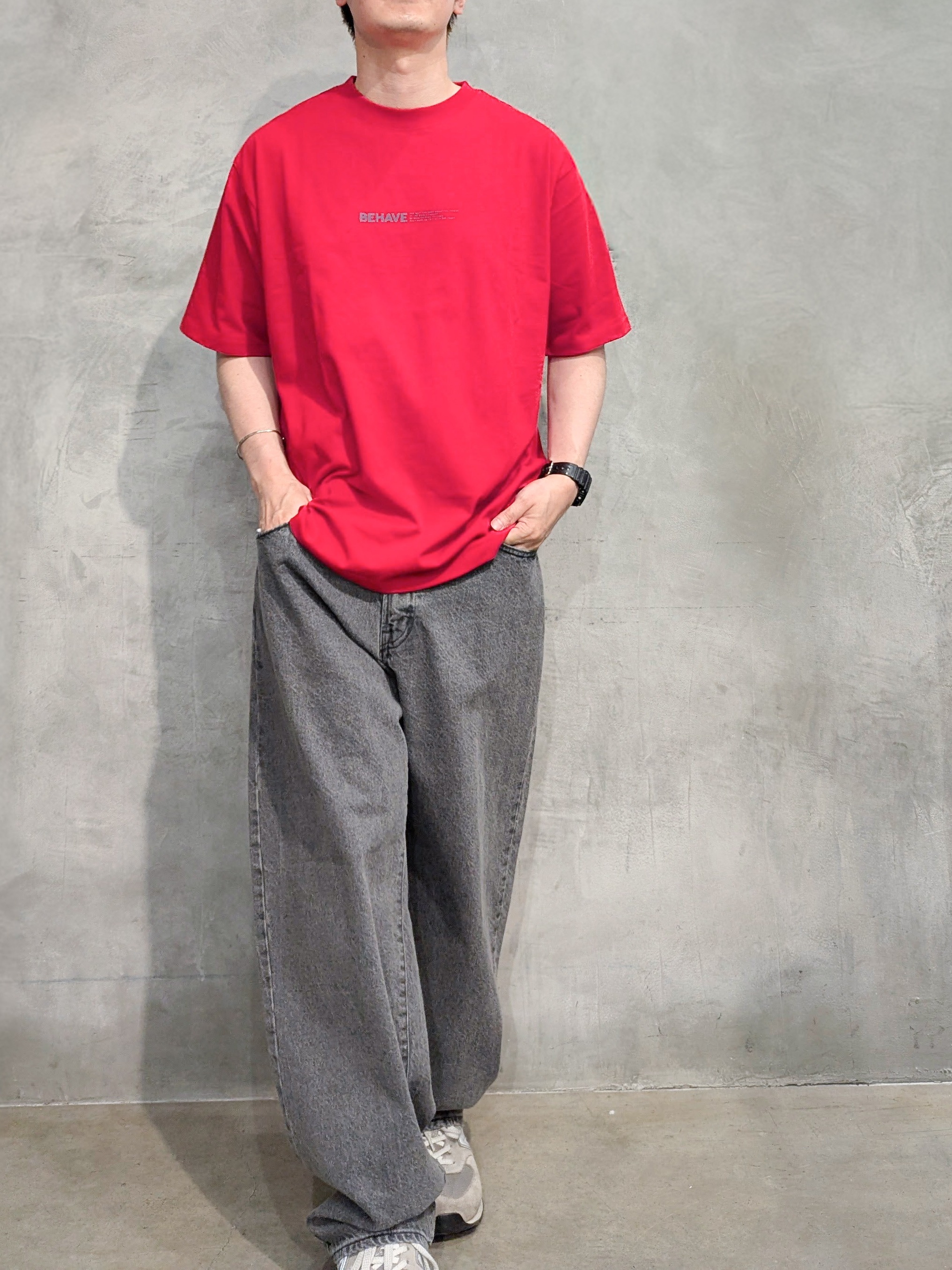daiさんの「THE SHOP TK｜【なめらかでソフトな肌触り】ロゴ コットン半袖Tシャツ 洗濯機OK」を使ったコーディネート