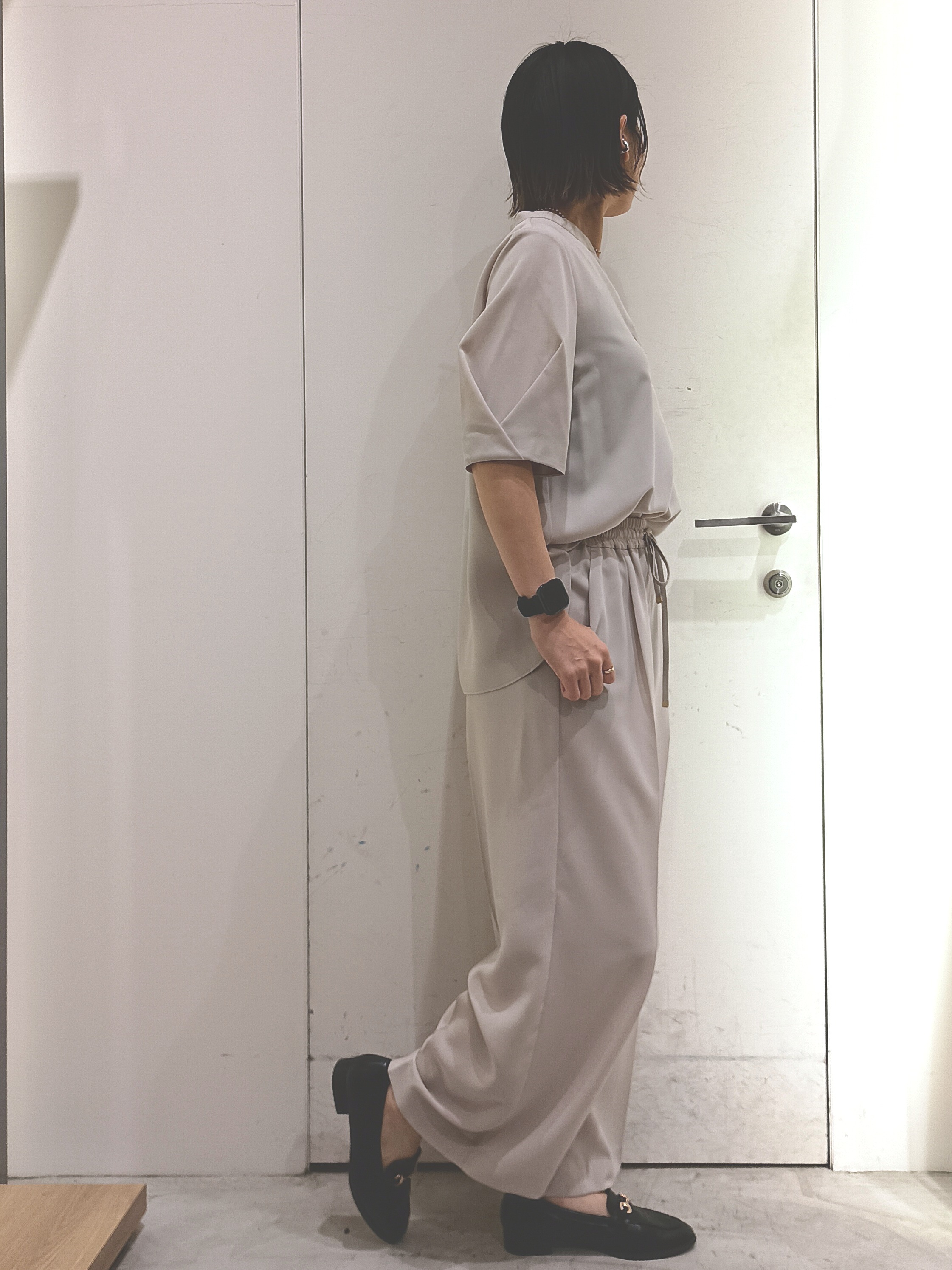 shinkoさんの「OPAQUE.CLIP｜【ストレッチ／防シワ／洗濯機OK】タックスリーブブラウス《SS～LL／6col／セットアップ可》」を使ったコーディネート