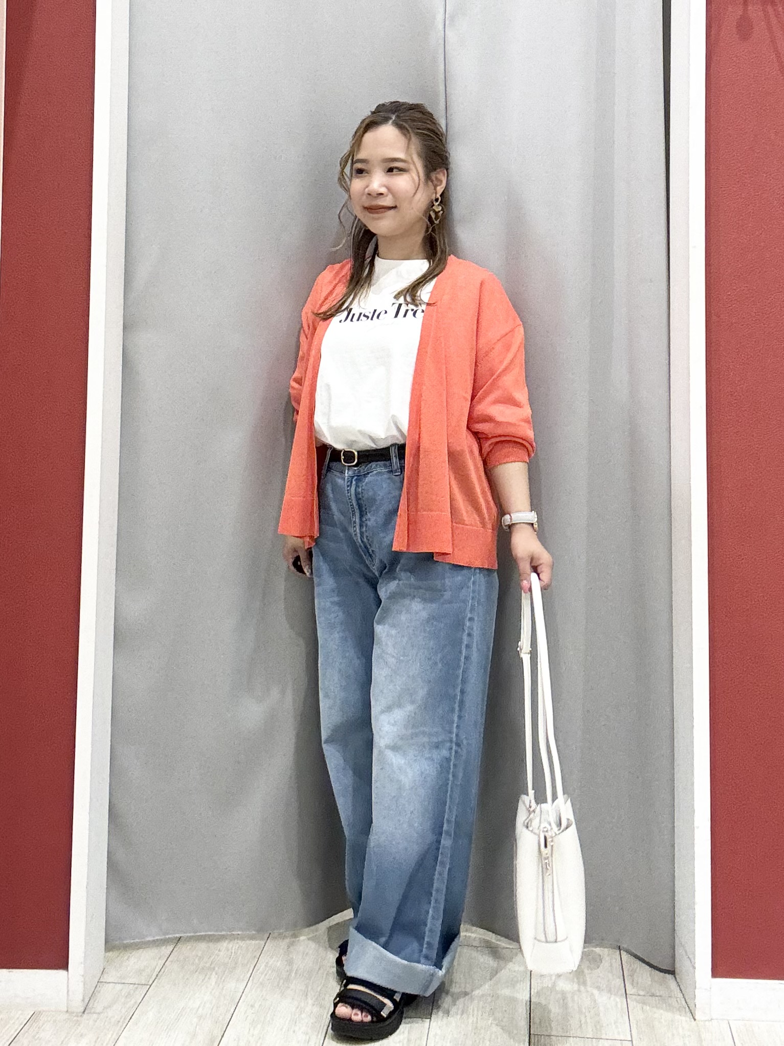 shioさんの「SHOO･LA･RUE｜【ひんやり/洗濯機可/S-LL】オンにもオフにも マルチに使えるボタンレスカーディガン」を使ったコーディネート