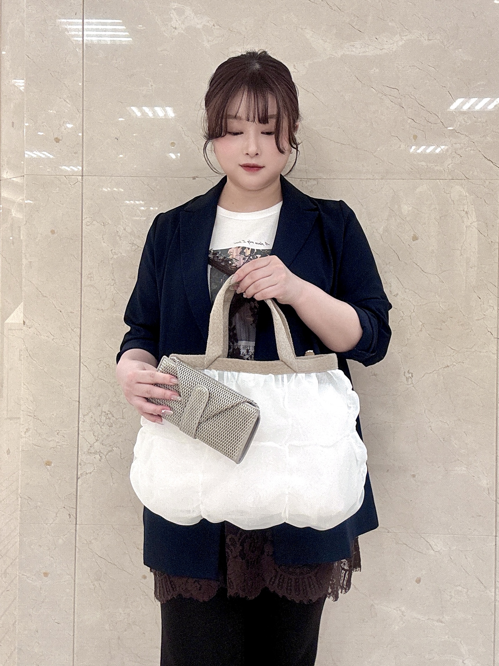 mさんの「HIROKO HAYASHI｜FABRE（ファーブル）ハンドバッグ」を使ったコーディネート