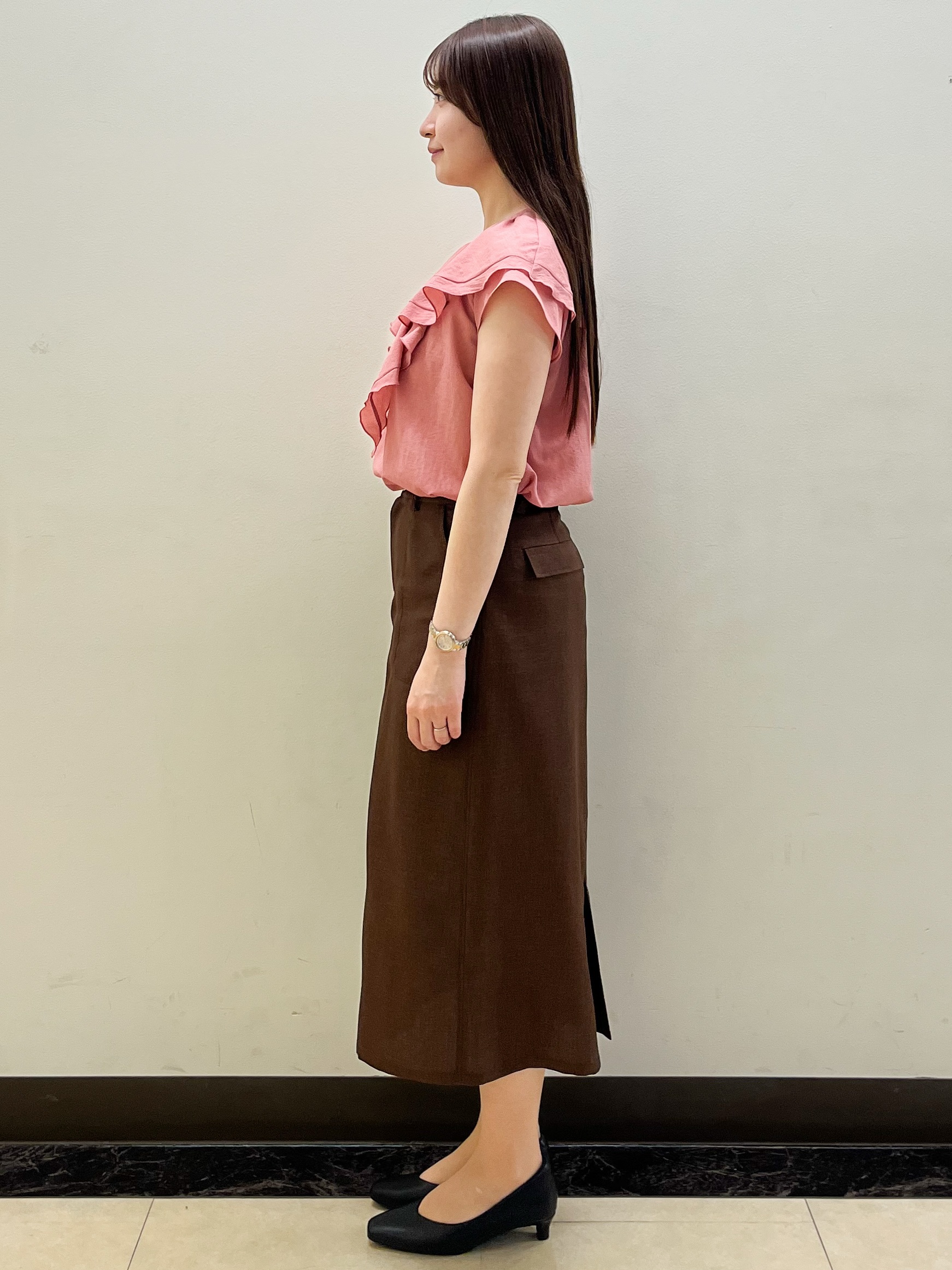 mikikoさんの「Reflect｜【通気性あり／涼しい／マシンウォッシャブル】フリルブラウス」を使ったコーディネート