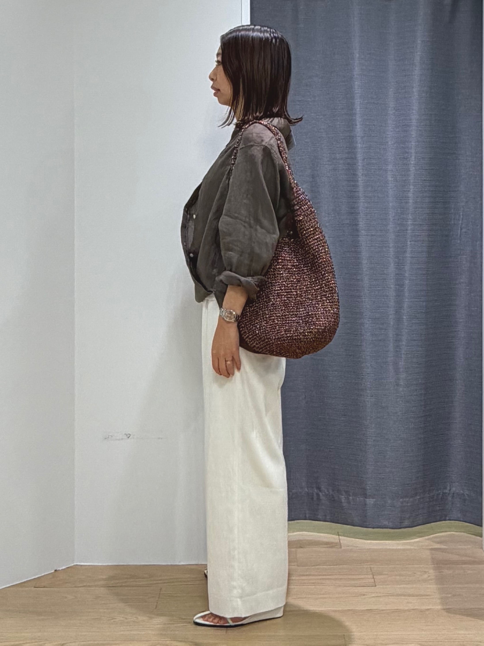 Mikoさんの「INDIVI｜【接触冷感／2WAY】カシュクールリネンシャツ」を使ったコーディネート