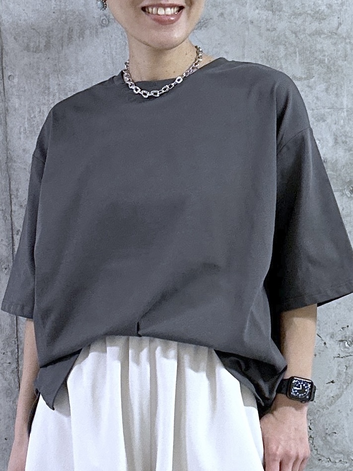 kumiさんの「Dessin｜【新色追加/体型カバー】美光沢カットソーボクシーシルエット」を使ったコーディネート