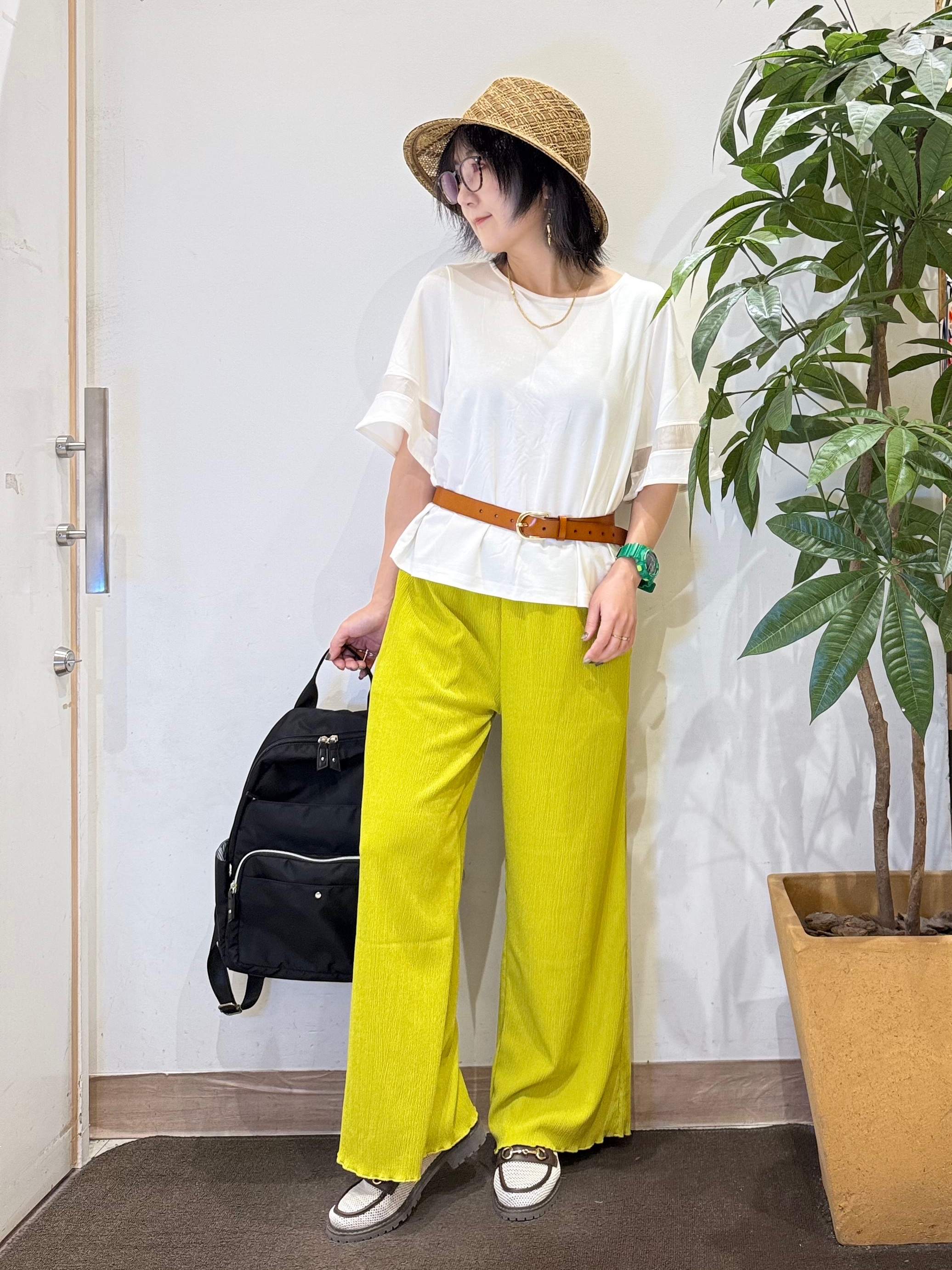 misakiさんの「SHOO･LA･RUE｜【洗濯機後しわになりにくい/ひんやり/S-LL】お袖のシアーで抜け感プラス 二の腕隠せるフレアスリー」を使ったコーディネート